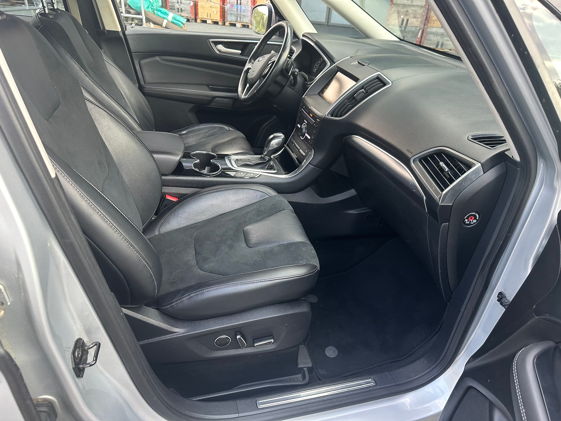 FORD Galaxy 2.0 TDCi Trend AWD PowerShift-image-9