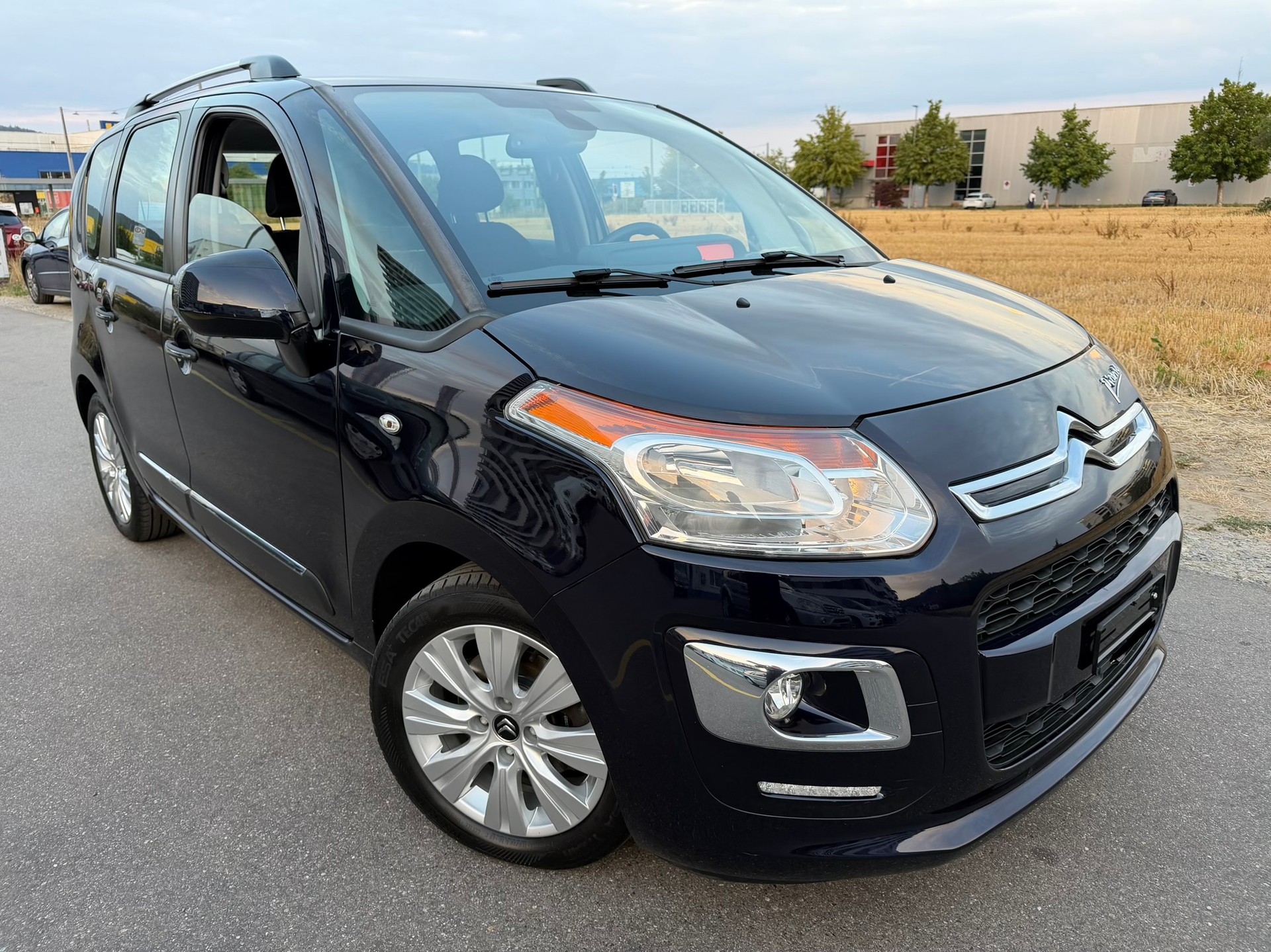 CITROEN C3 Picasso 1.6 HDi Exclusive-image-1