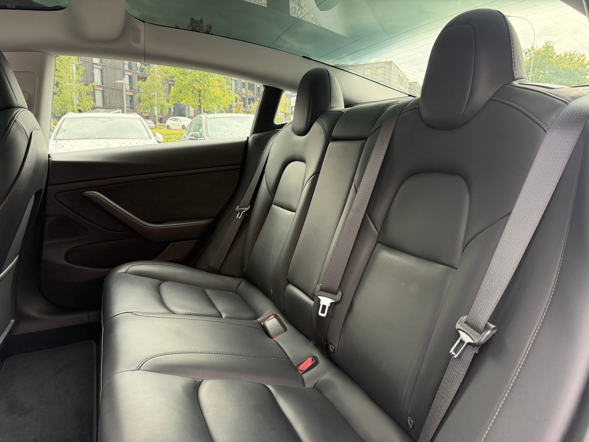 TESLA Model 3 Long Range Dual Motor AWD-image-12