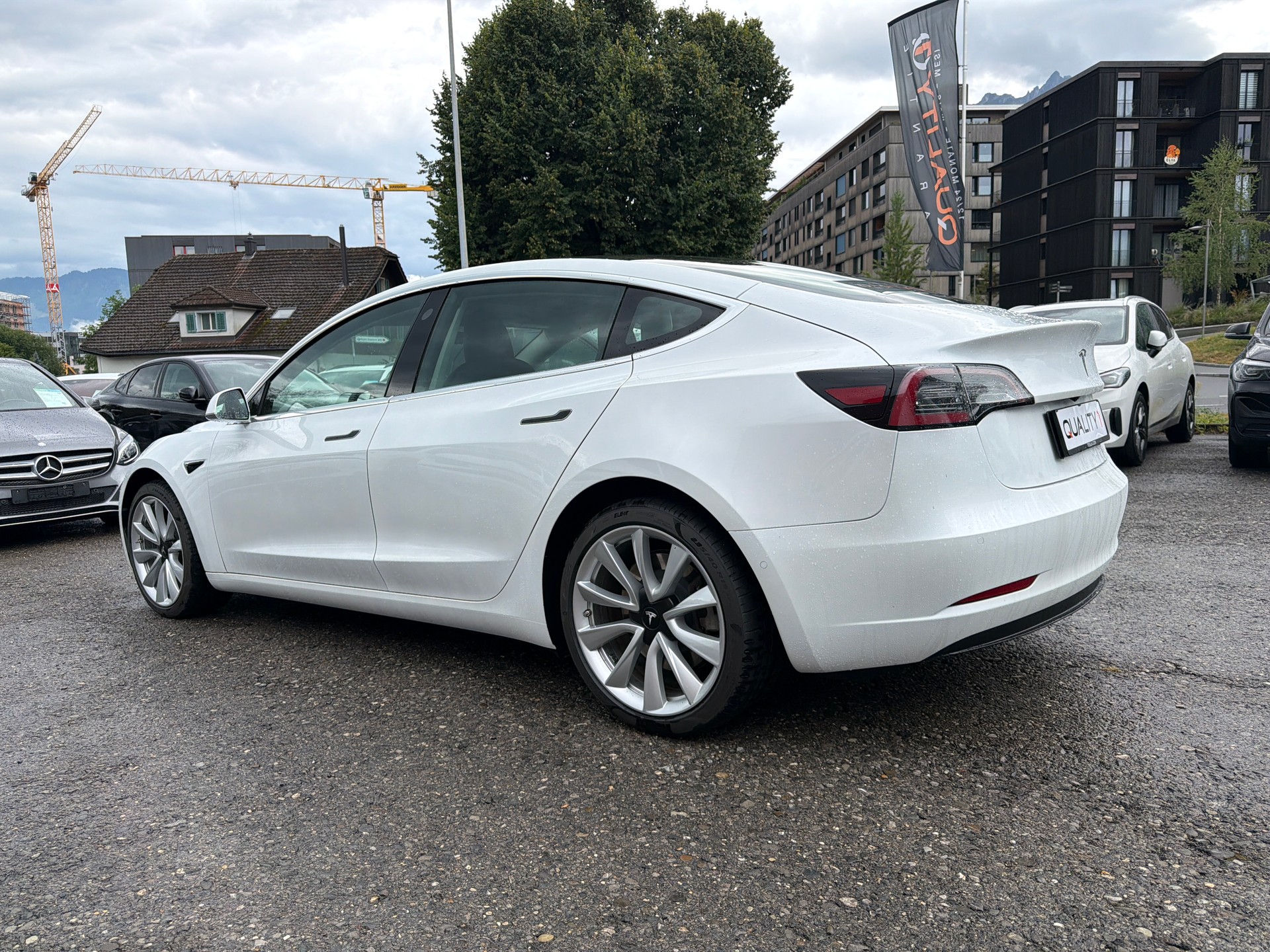 TESLA Model 3 Long Range Dual Motor AWD-image-9