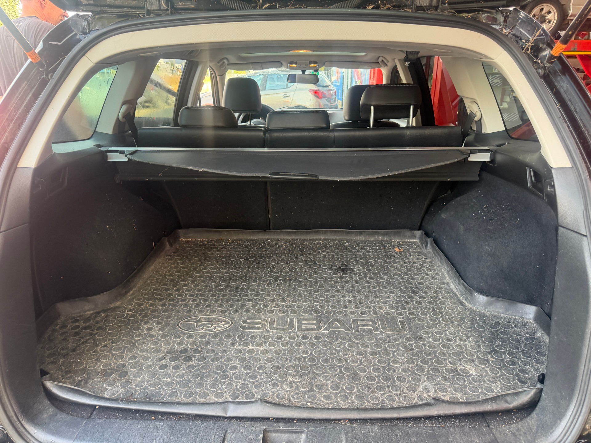 SUBARU Legacy 2.5i Limited S AWD Lineartronic-image-11