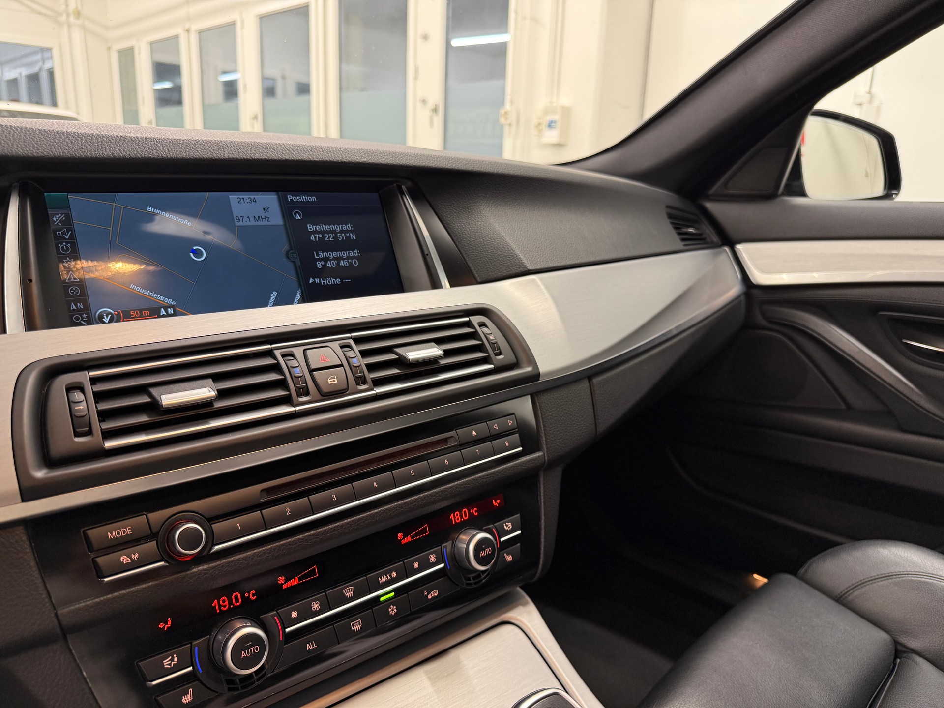 BMW 535d Touring Steptronic M-Paket-image-23