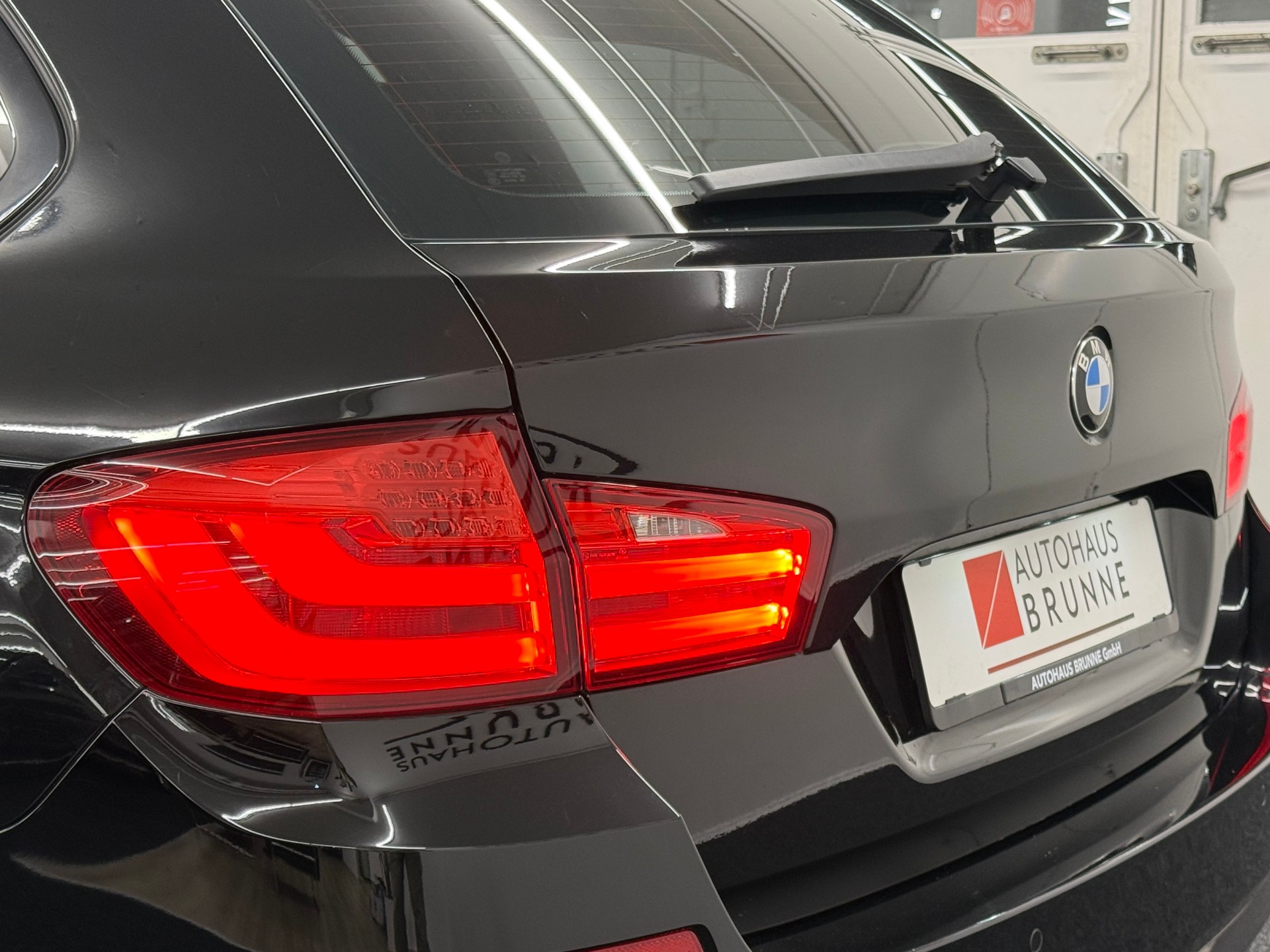 BMW 535d Touring Steptronic M-Paket-image-10