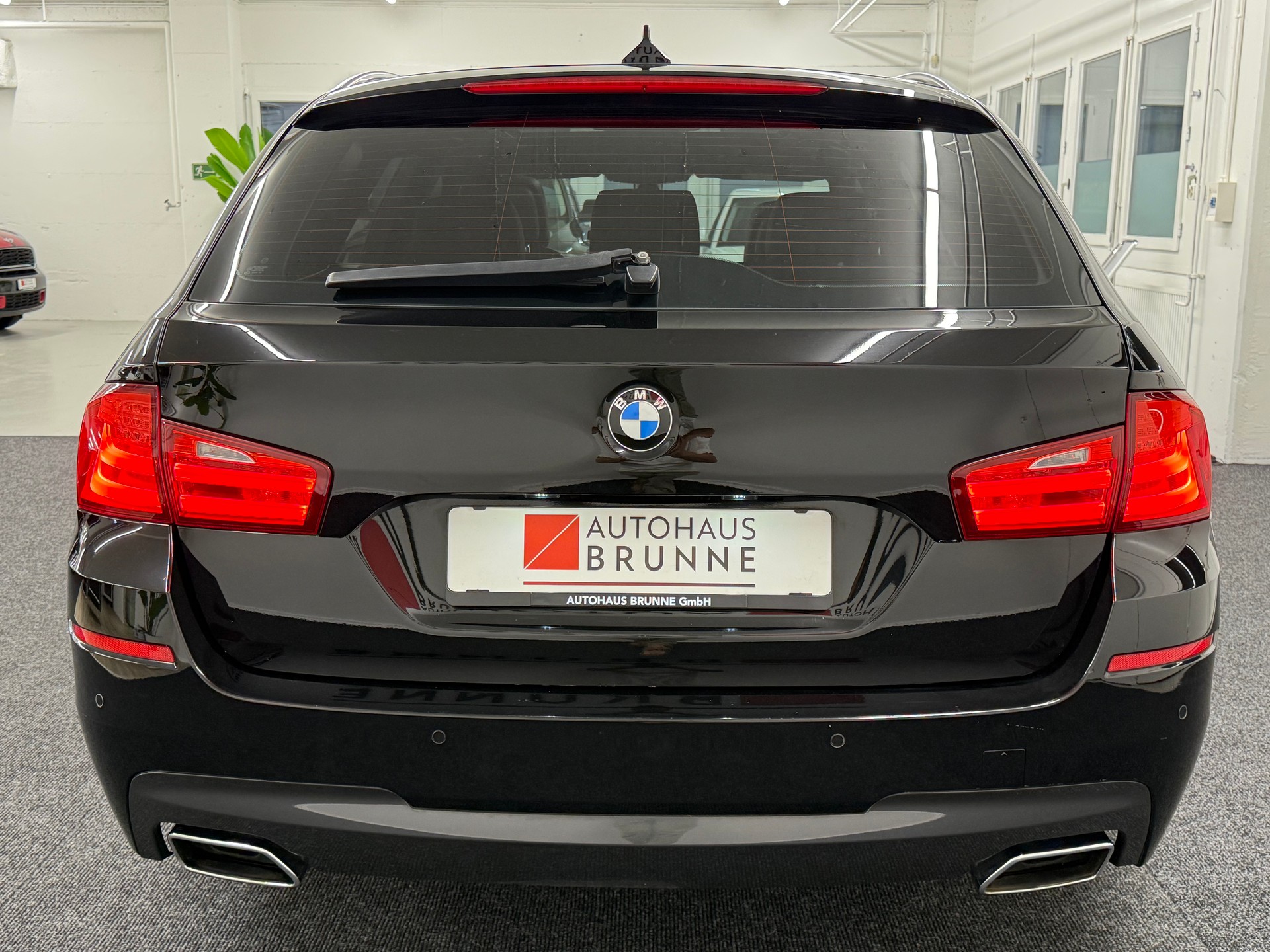 BMW 535d Touring Steptronic M-Paket-image-5