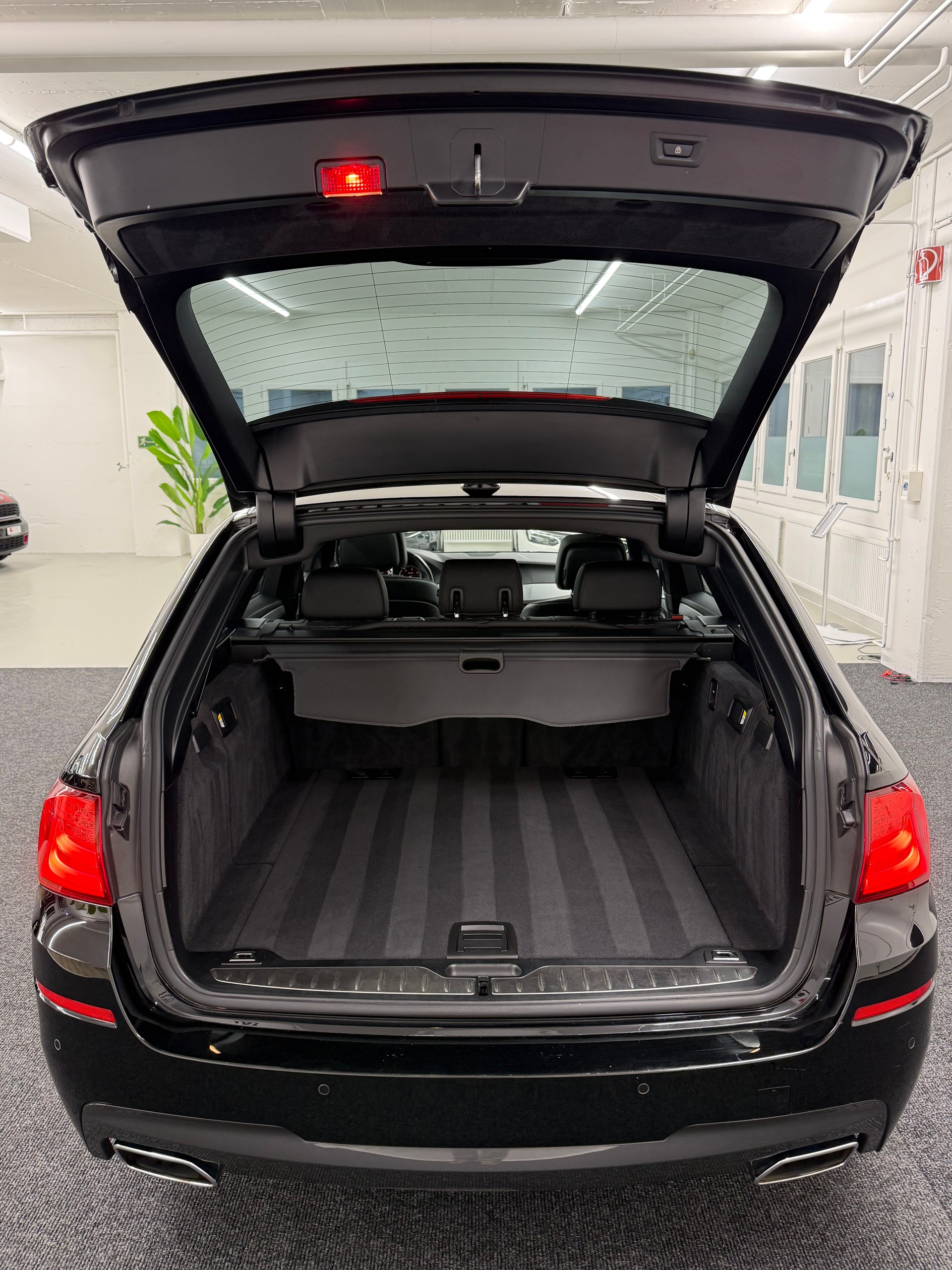 BMW 535d Touring Steptronic M-Paket-image-6