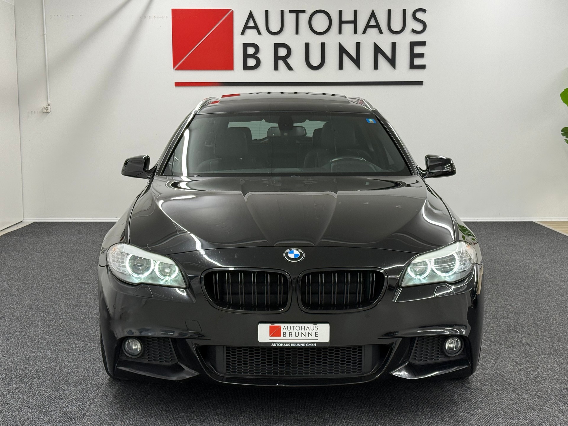 BMW 535d Touring Steptronic M-Paket-image-1