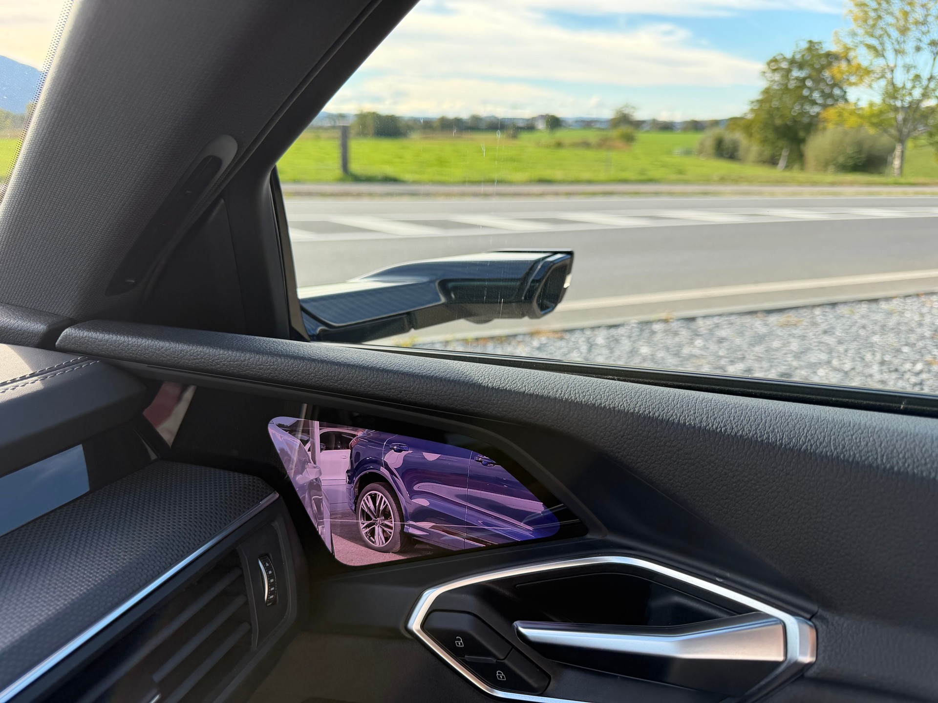 AUDI e-tron S Sportback quattro-image-16