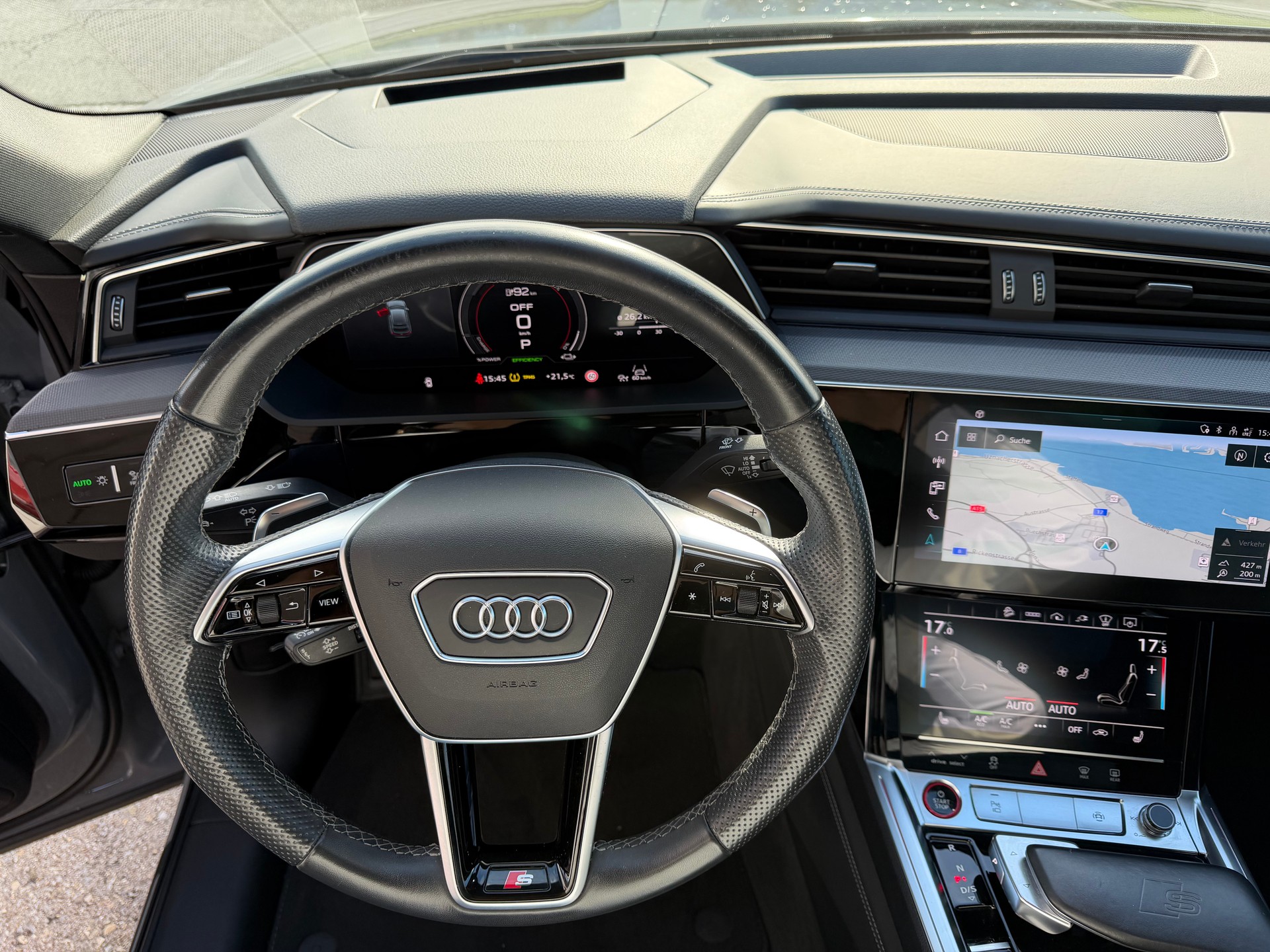 AUDI e-tron S Sportback quattro-image-15