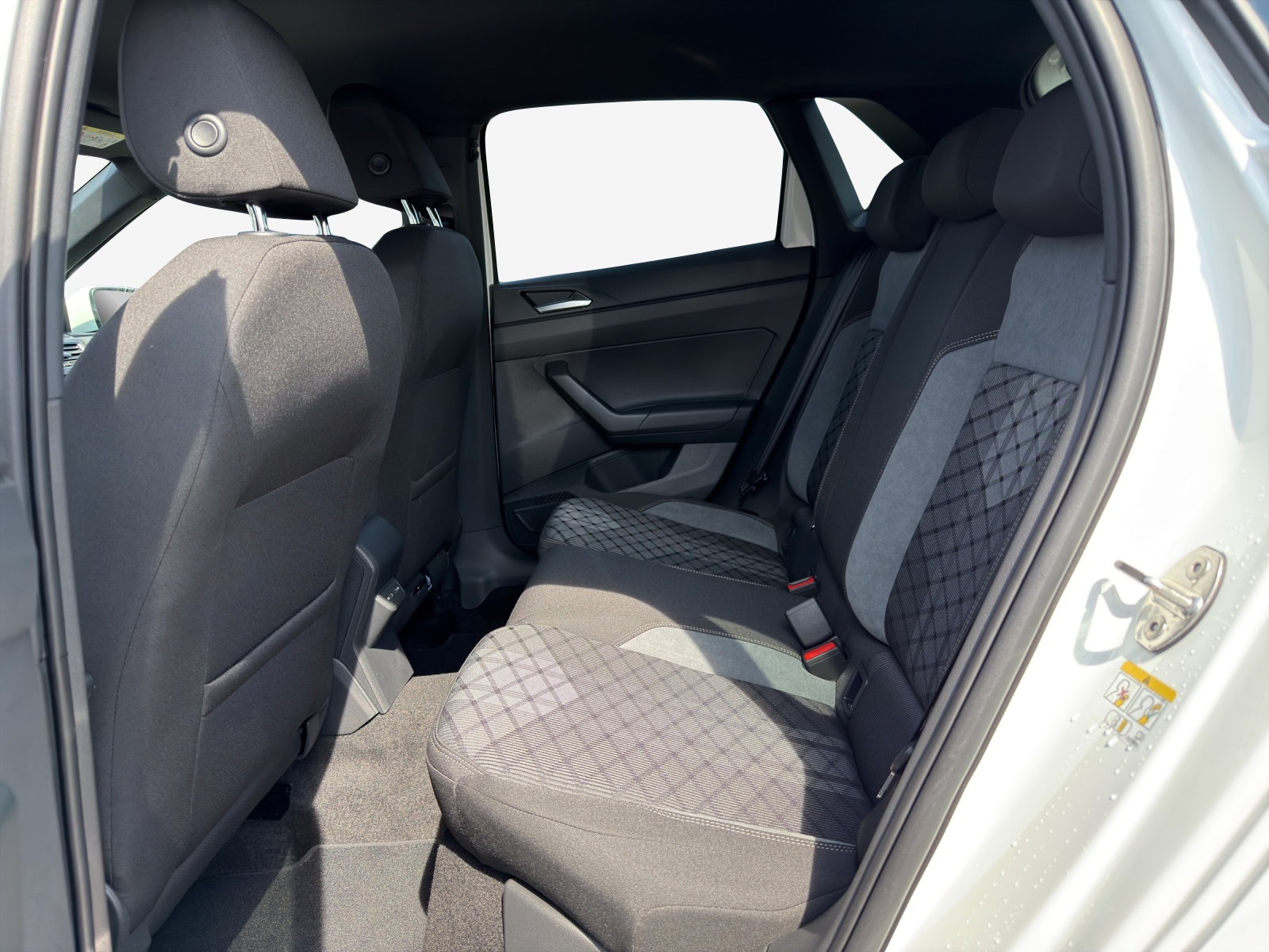 VW Polo 1.0 TSI R-Line DSG-image-11