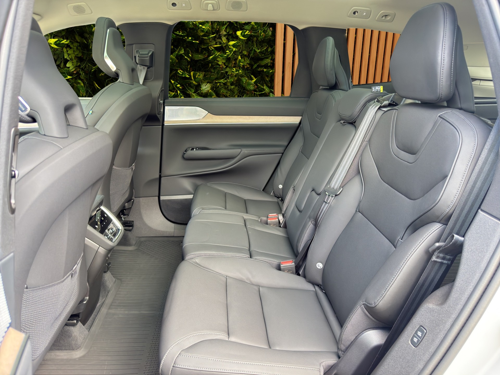 VOLVO EX90 Twin Performance Ultra AWD-image-14