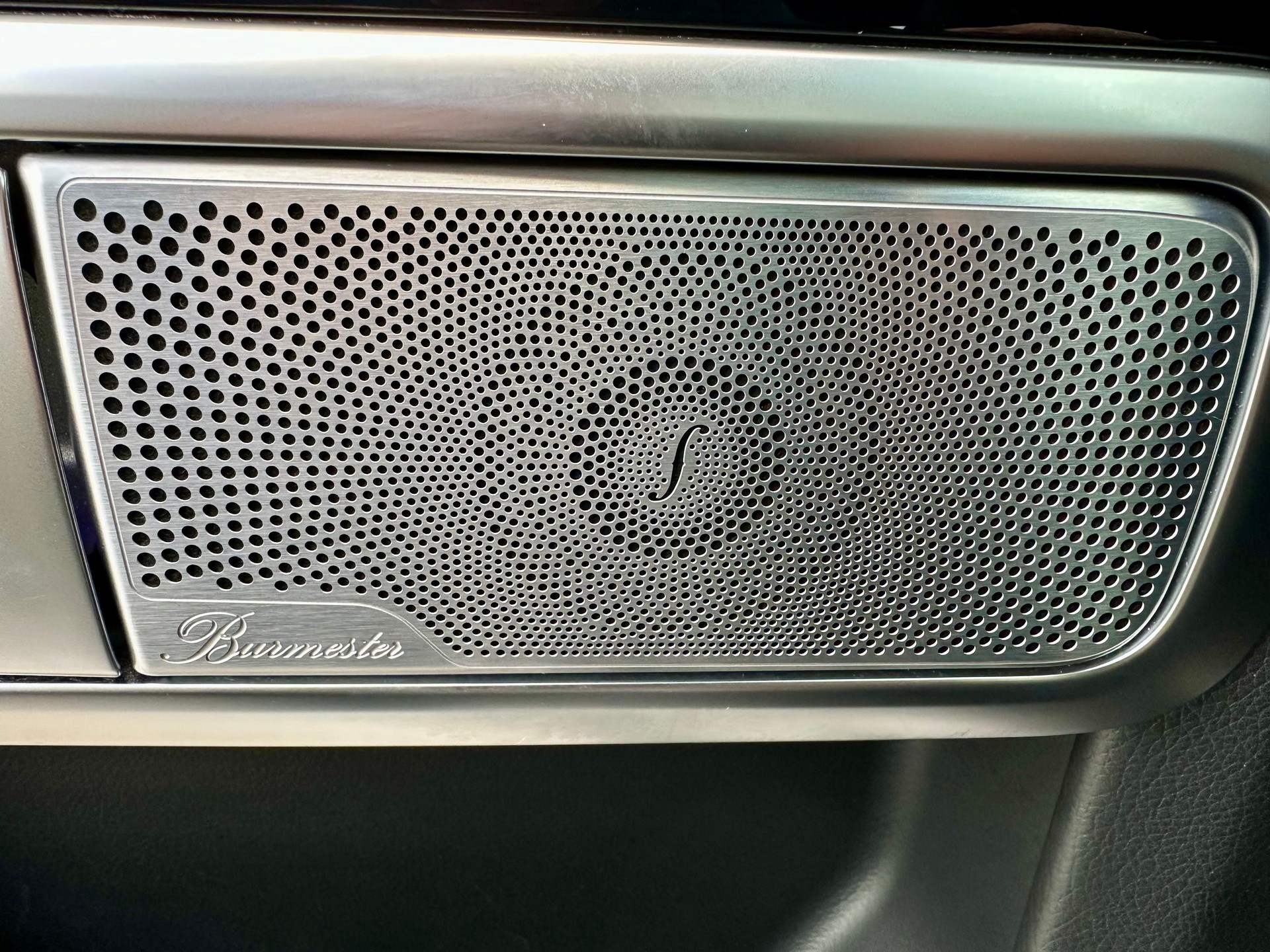 MERCEDES-BENZ G 400 d 9G-Tronic-image-25