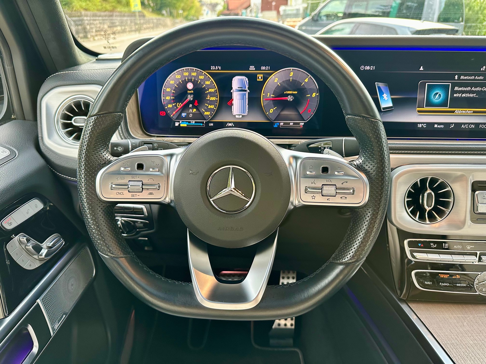 MERCEDES-BENZ G 400 d 9G-Tronic-image-14