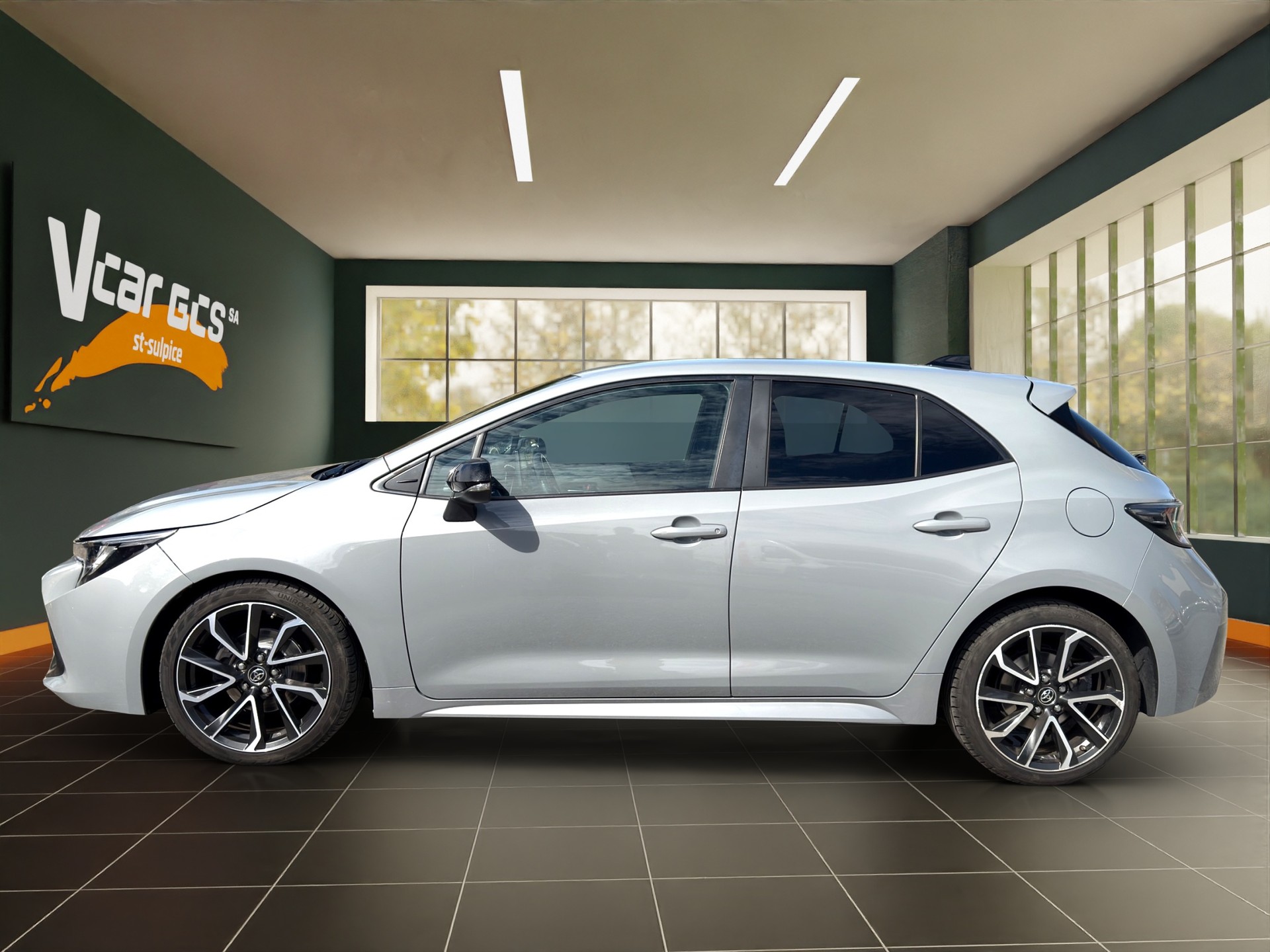 TOYOTA Corolla 1.8 HSD Trend e-CVT-image-1