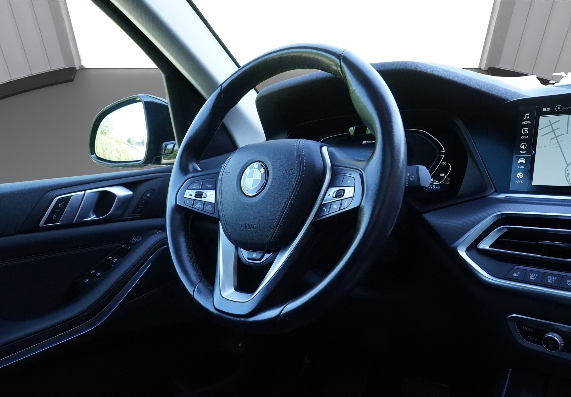 BMW X5 xDrive45e Steptronic *CH Fahrzeug*-image-13