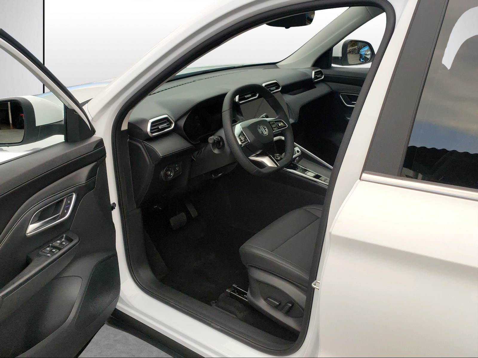 MG ZS 1.5 Hybrid+ Luxury-image-5