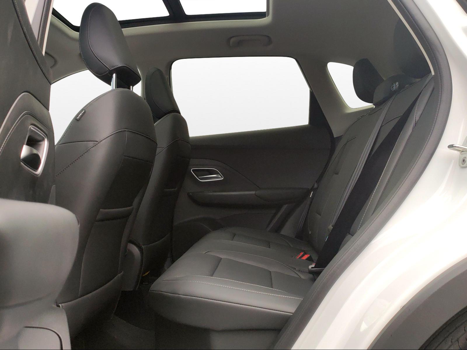 MG ZS 1.5 Hybrid+ Luxury-image-12