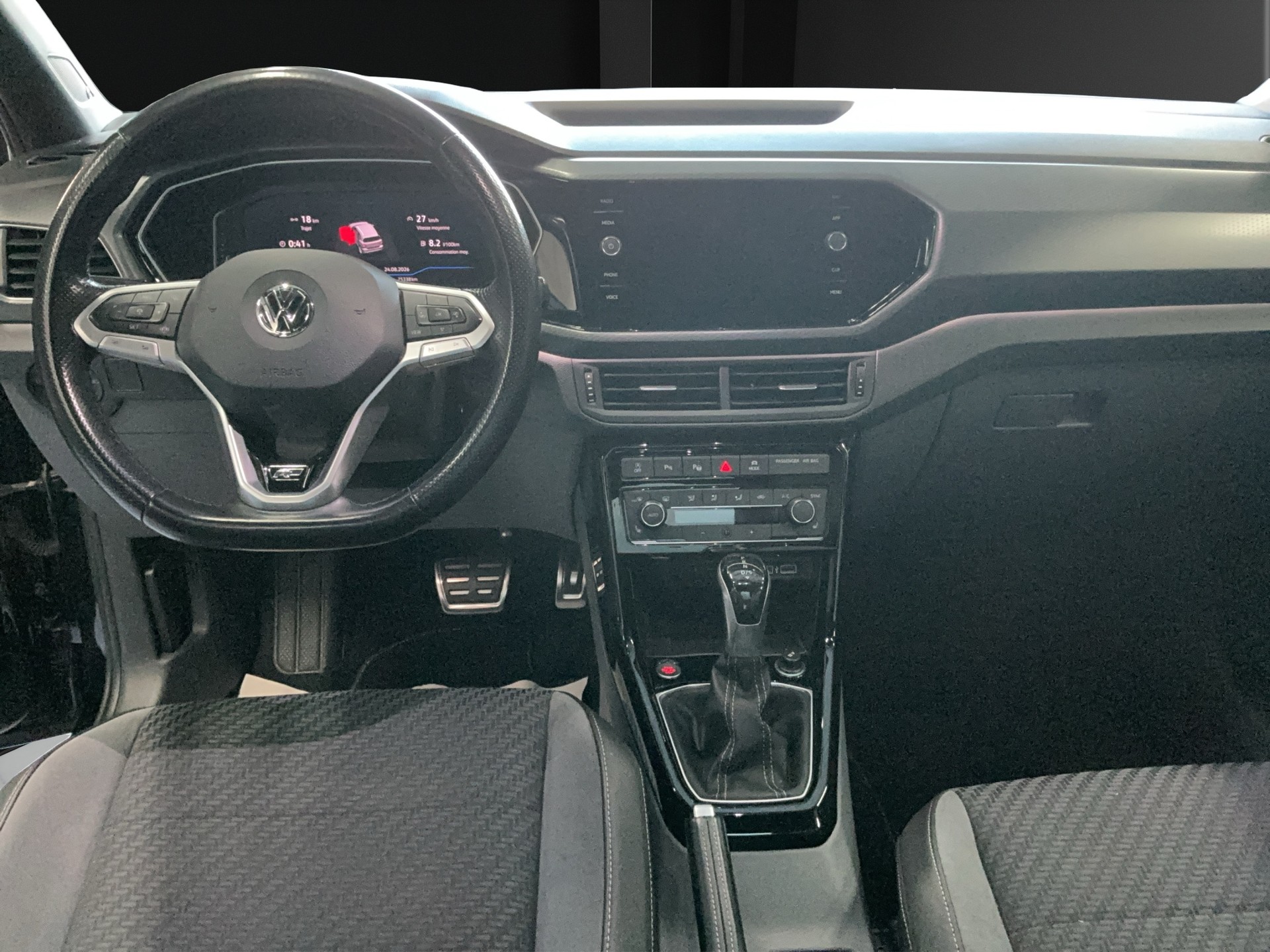 VW T-Cross 1.0 TSI R-LIne DSG-image-11