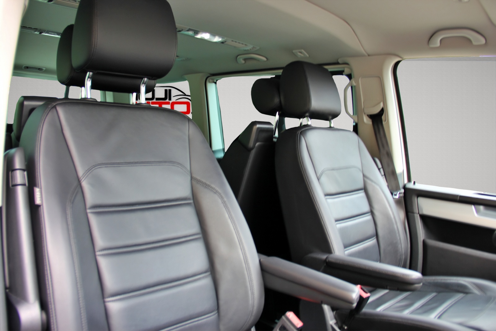 VW T6 Multivan 2.0 Bi-TDI Highline 4Motion DSG-image-14