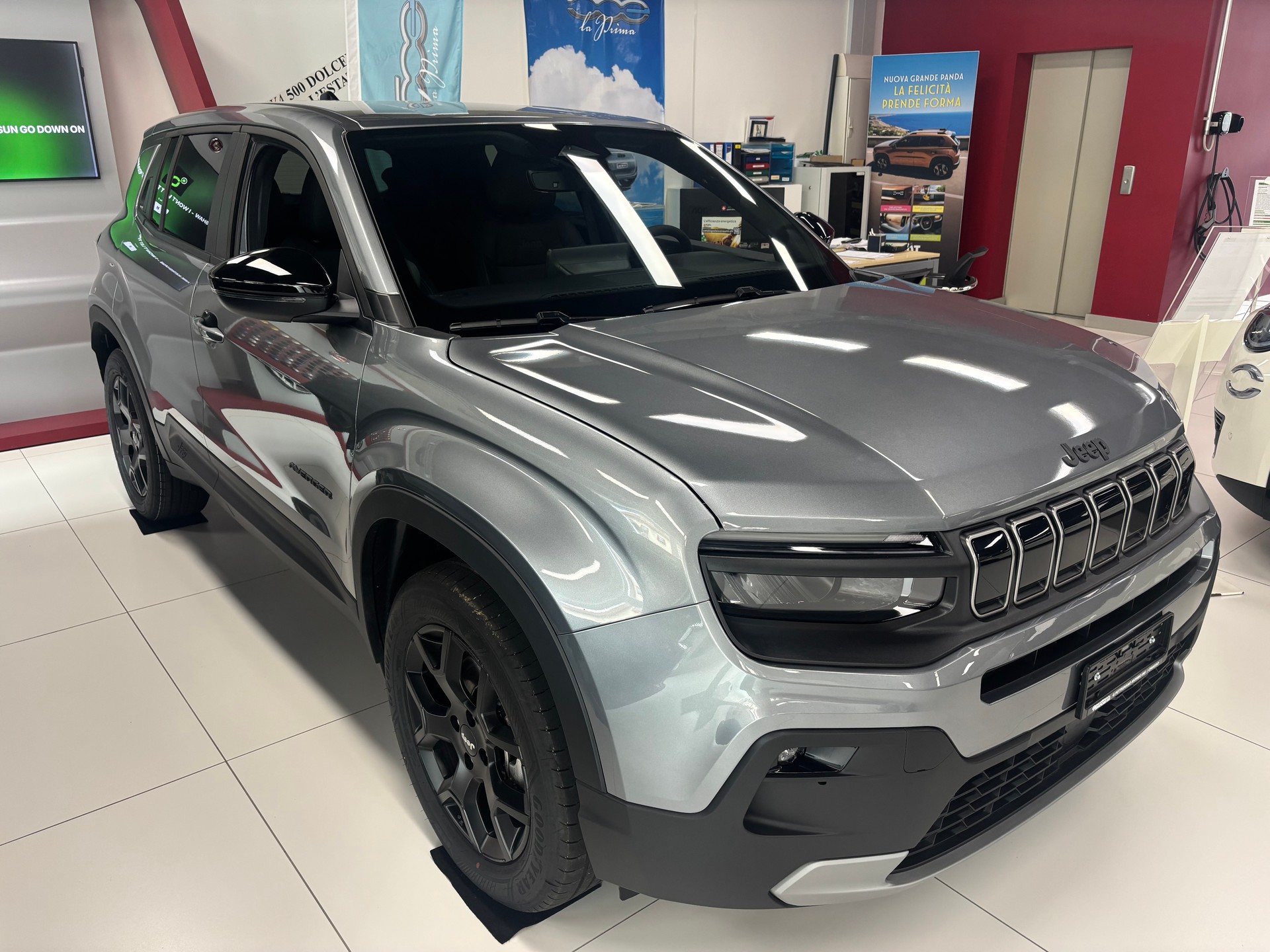 JEEP Avenger 1.2 Turbo MHEV Black Edition-image-0