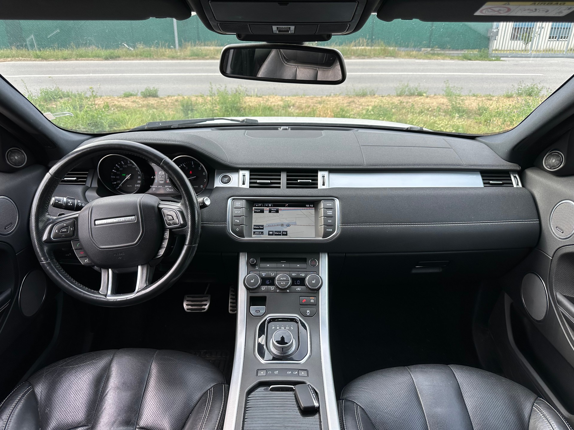LAND ROVER Range Rover Evoque 2.0 Si4 Prestige AT9-image-11