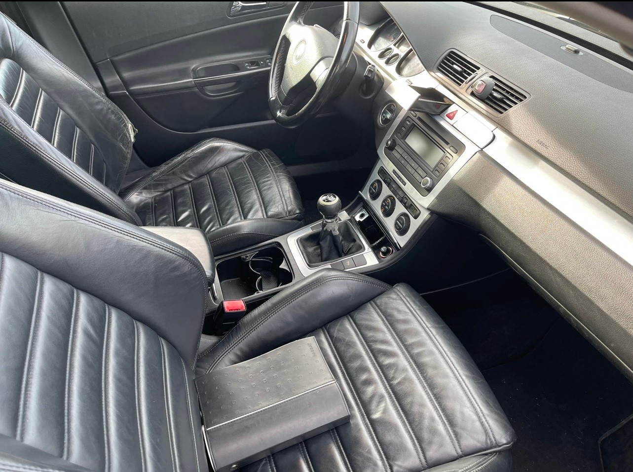 VW Passat Variant 2.0 TDI Trendline-image-9