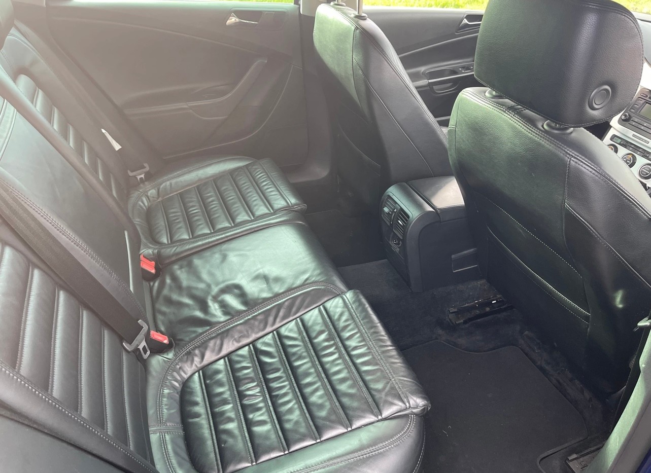 VW Passat Variant 2.0 TDI Trendline-image-10