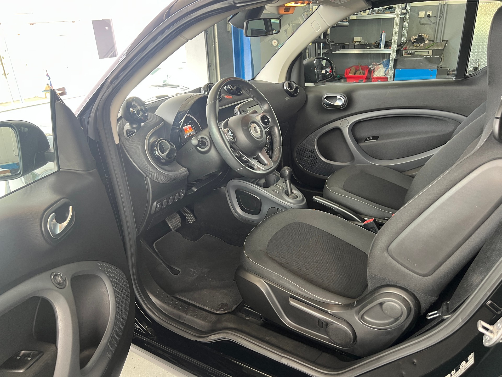 SMART fortwo passion twinmatic-image-8