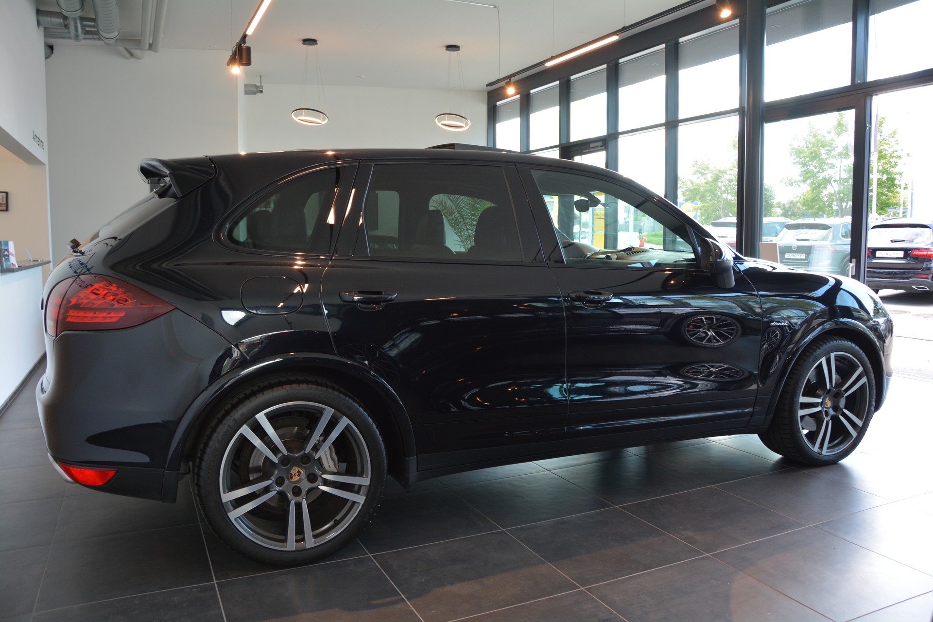 PORSCHE Cayenne S Diesel-image-6