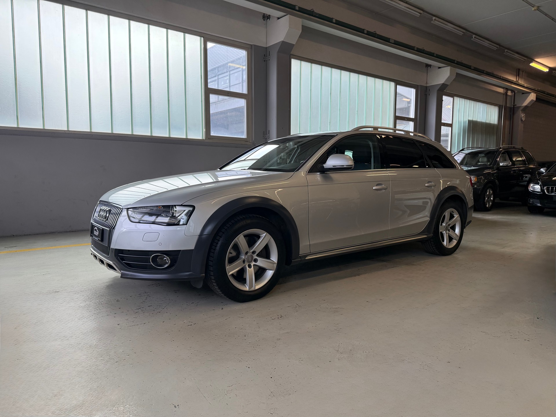 AUDI A4 allroad 3.0 TDI quattro S-tronic-image-0