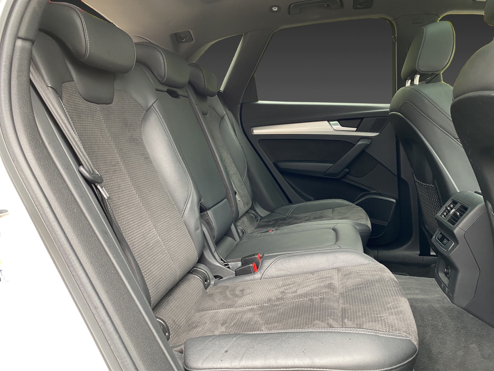 AUDI Q5 50 TDI sport quattro tiptronic-image-18