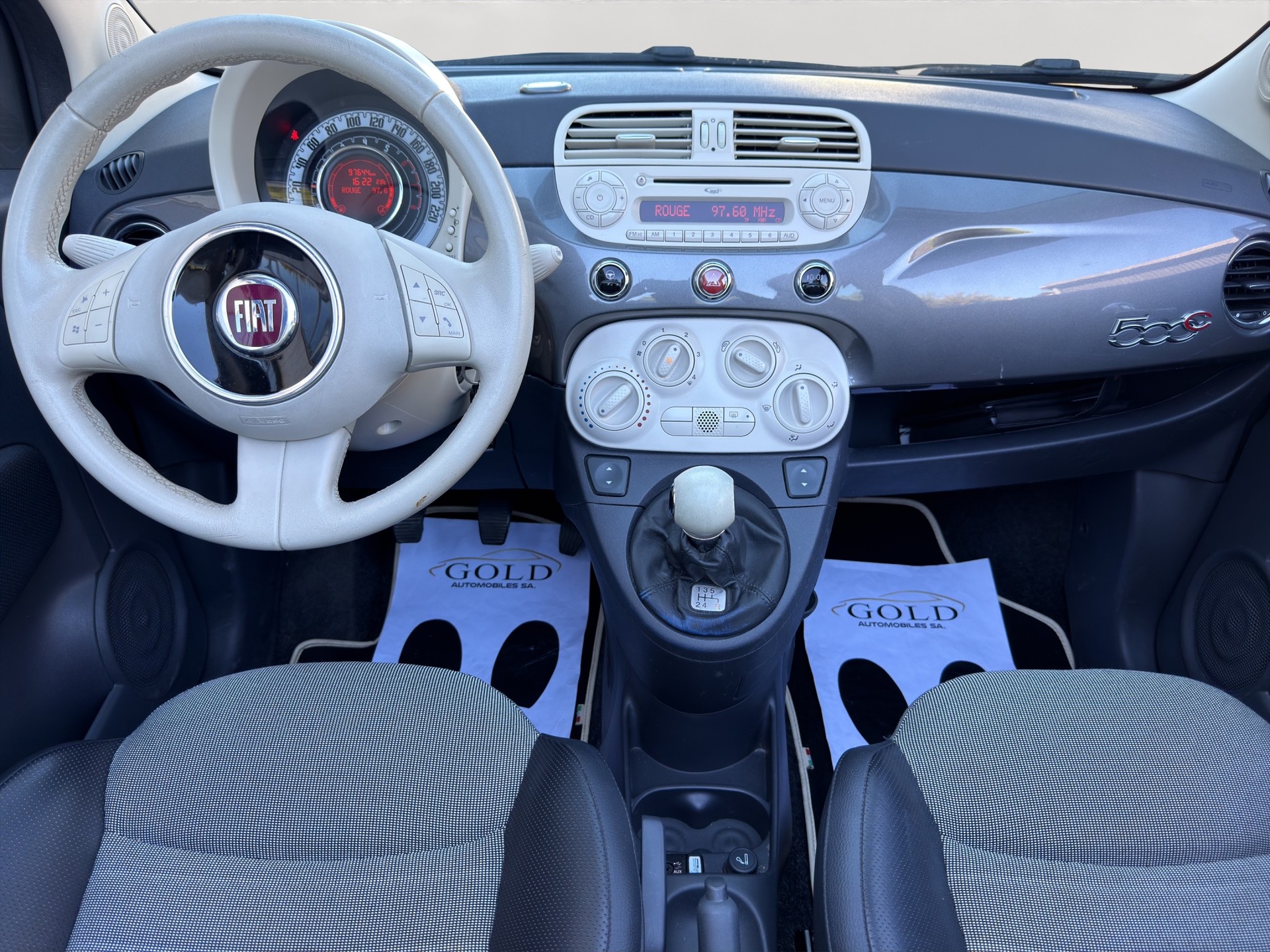 FIAT 500C 1.2 Lounge-image-2