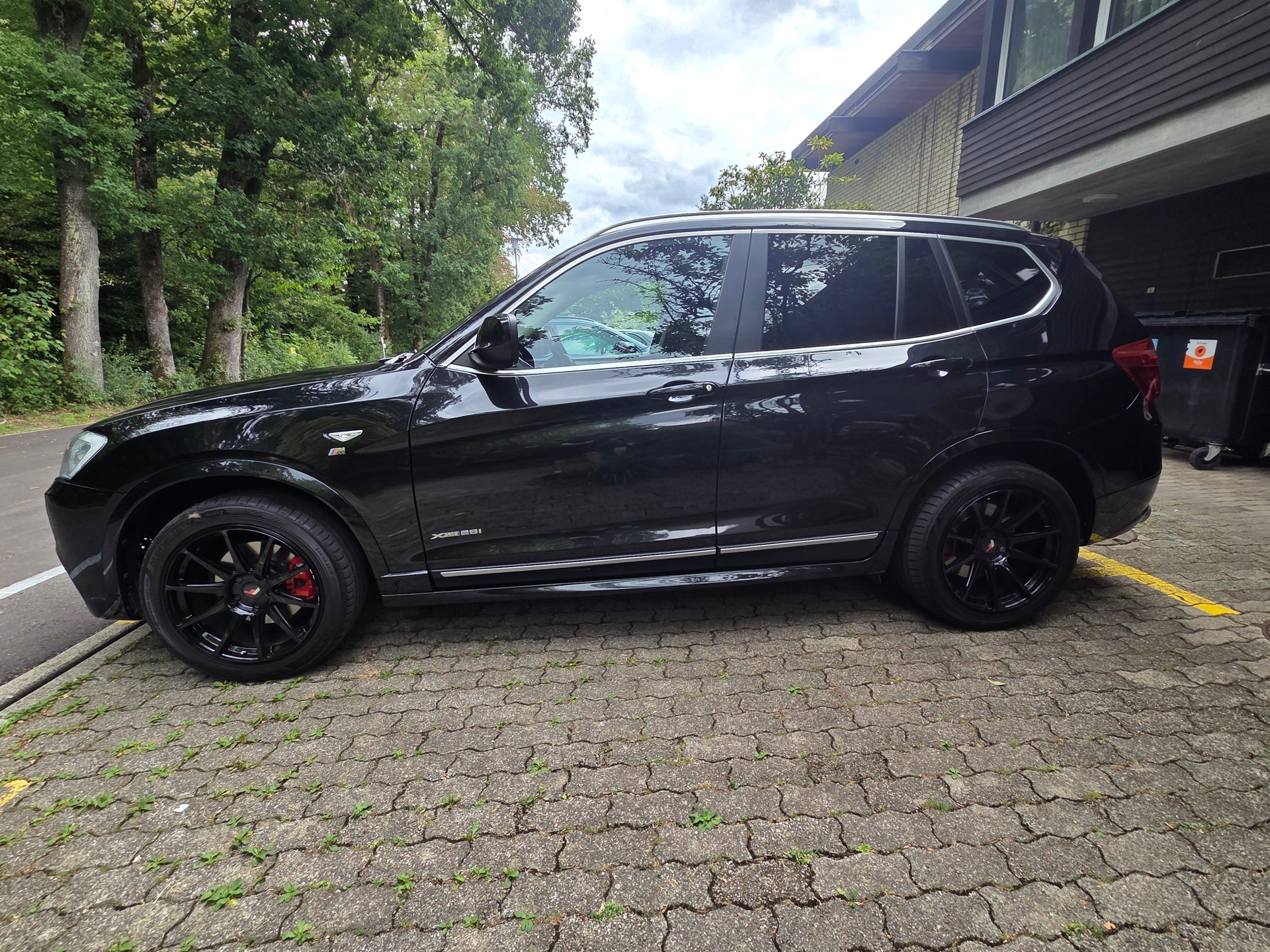 BMW 28i xDrive M-Paket-image-3