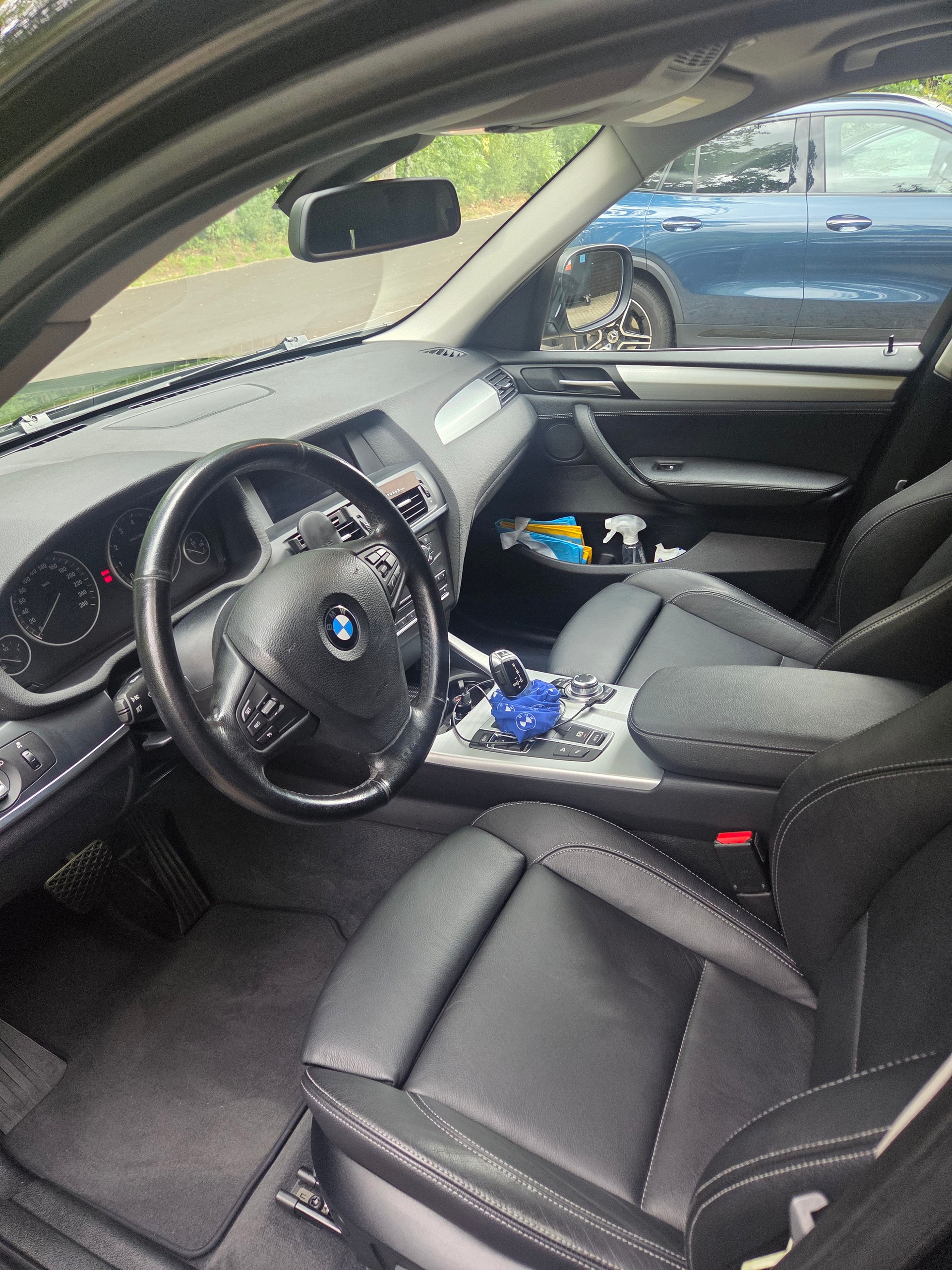 BMW 28i xDrive M-Paket-image-5