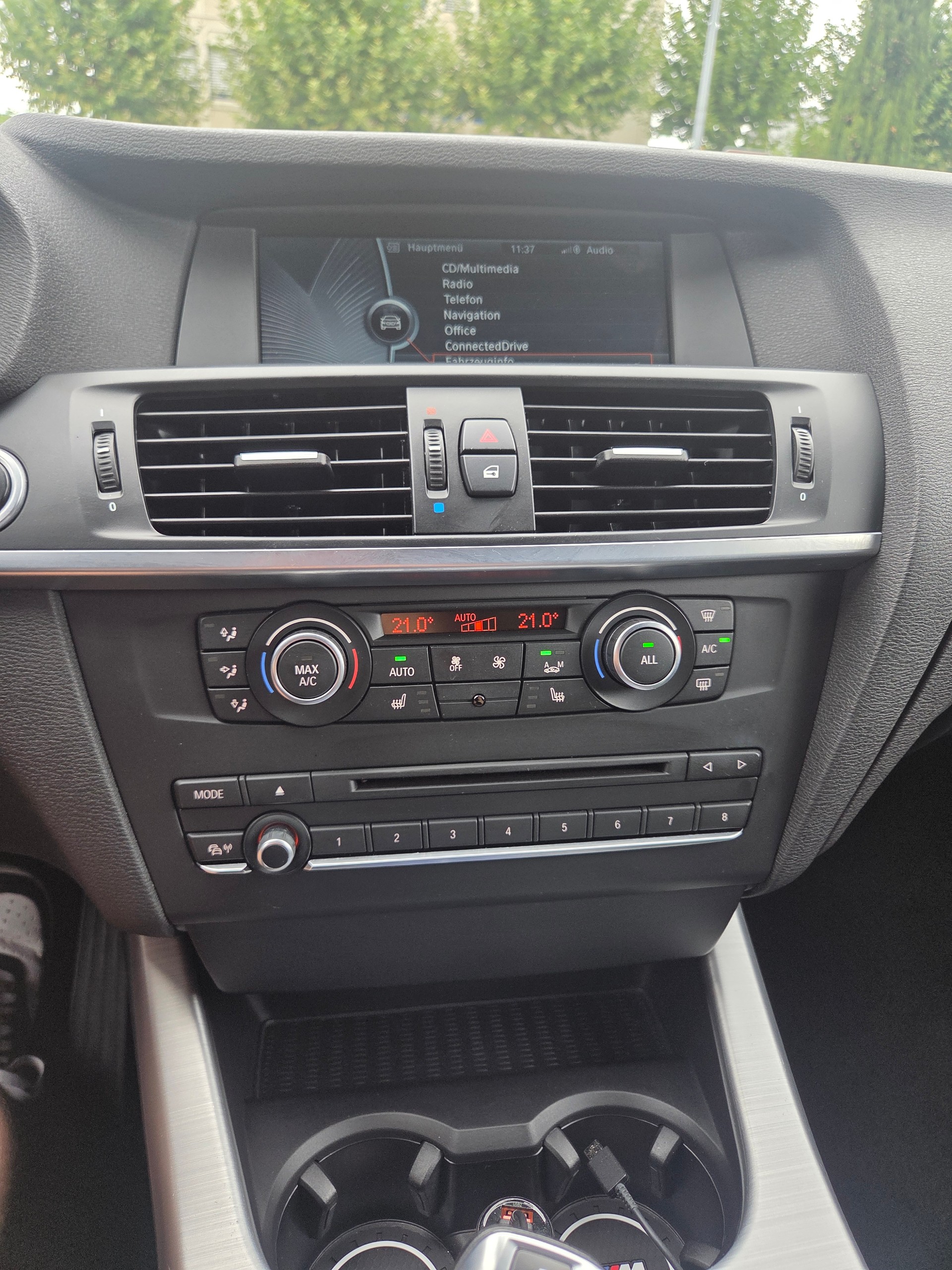 BMW 28i xDrive M-Paket-image-9