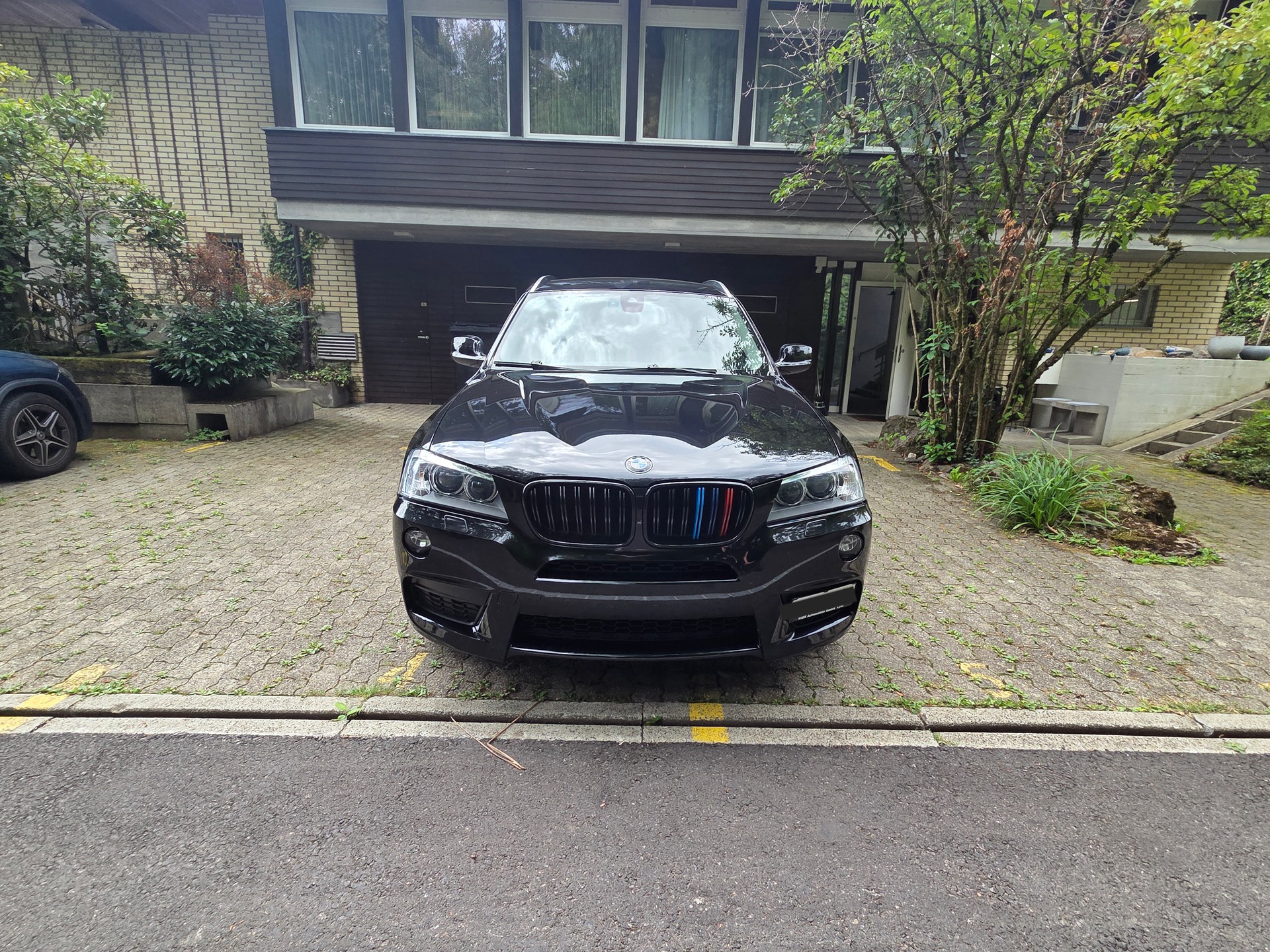 BMW 28i xDrive M-Paket-image-1