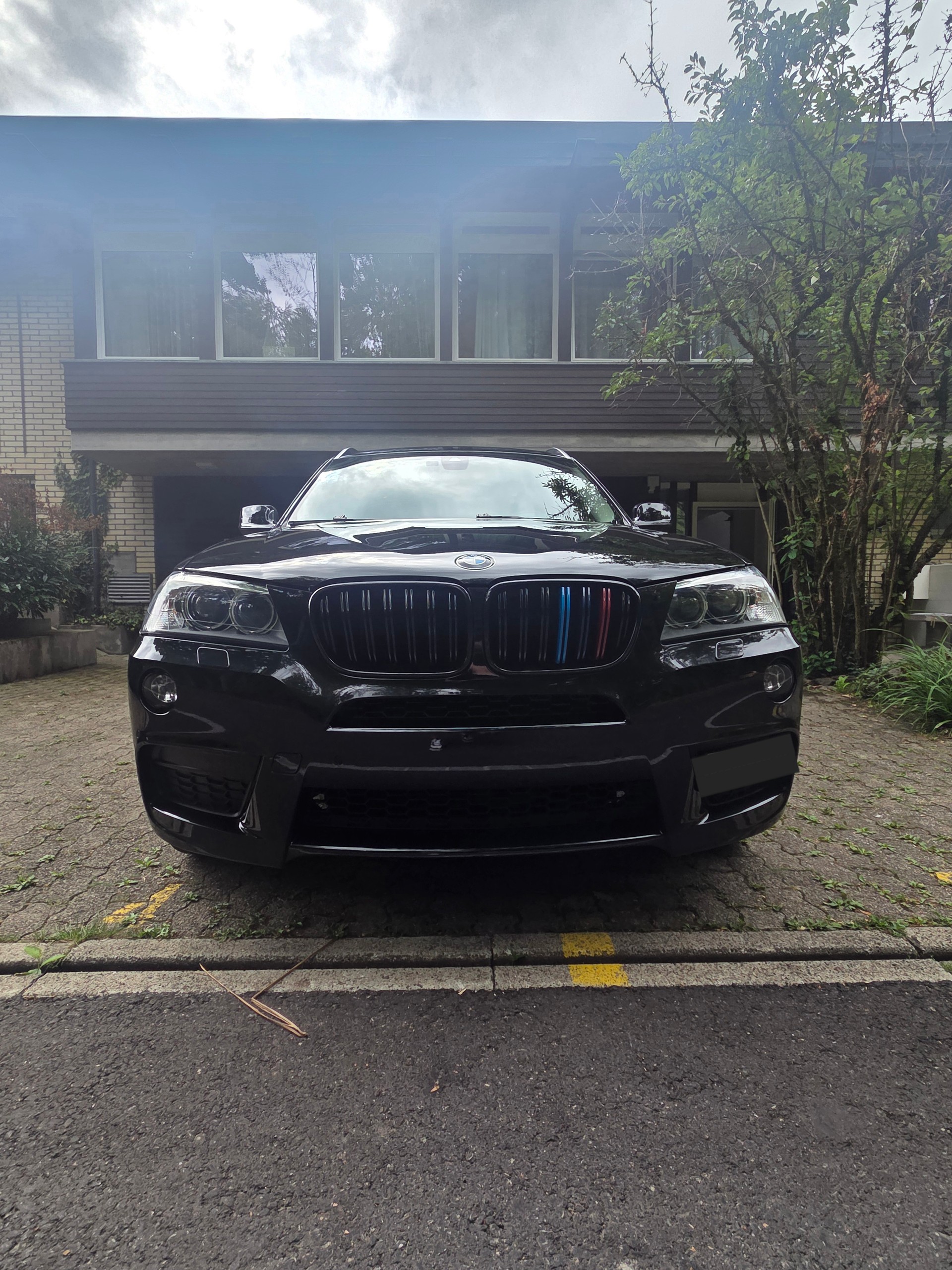 BMW 28i xDrive M-Paket-image-0