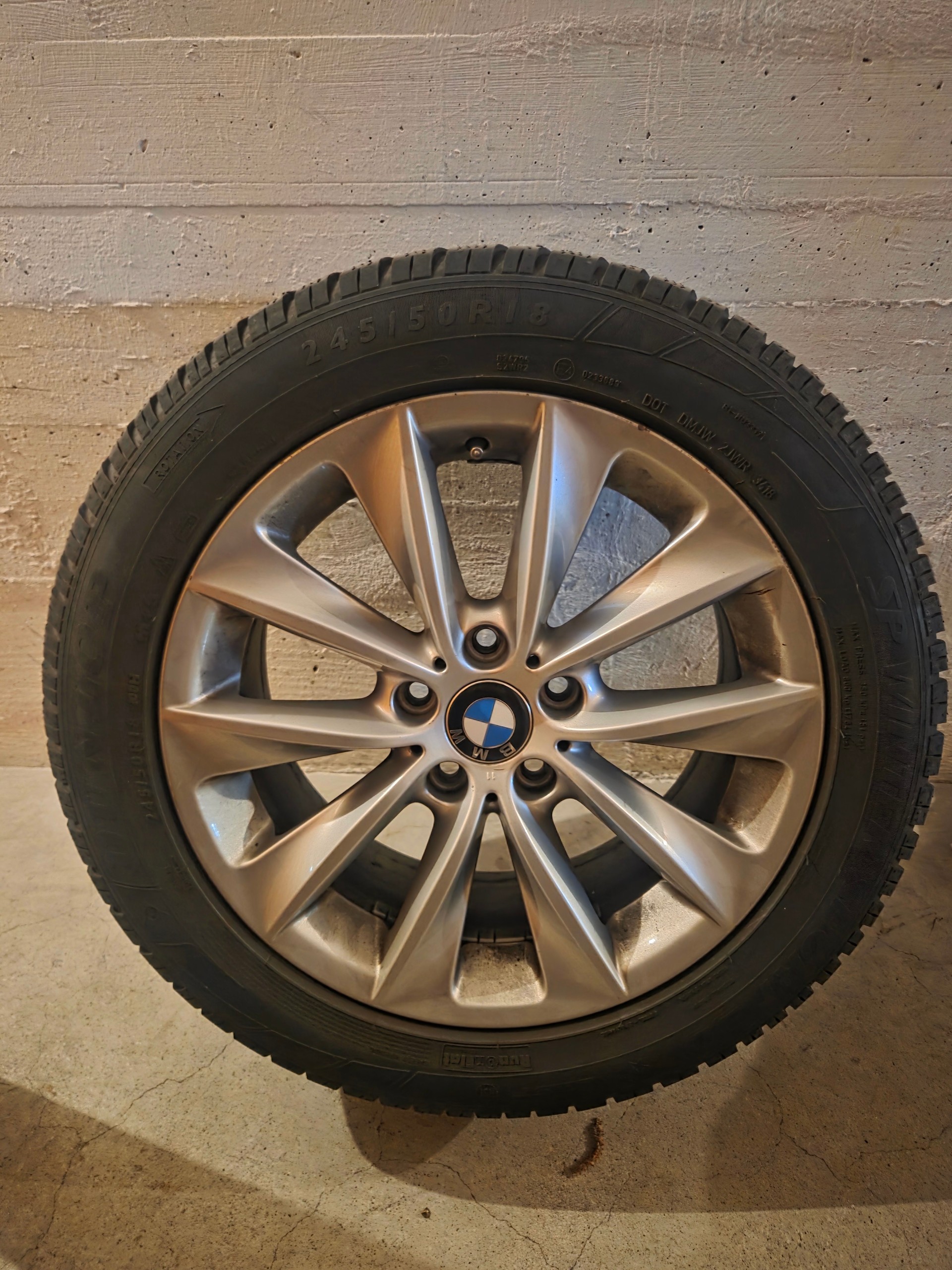 BMW 28i xDrive M-Paket-image-14
