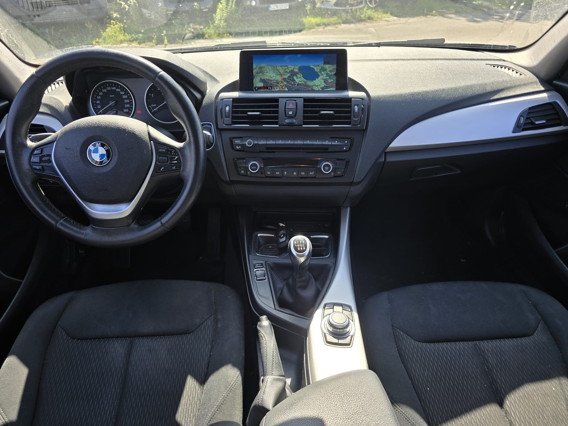 BMW 116d Efficient-Dynamics Edition-image-11