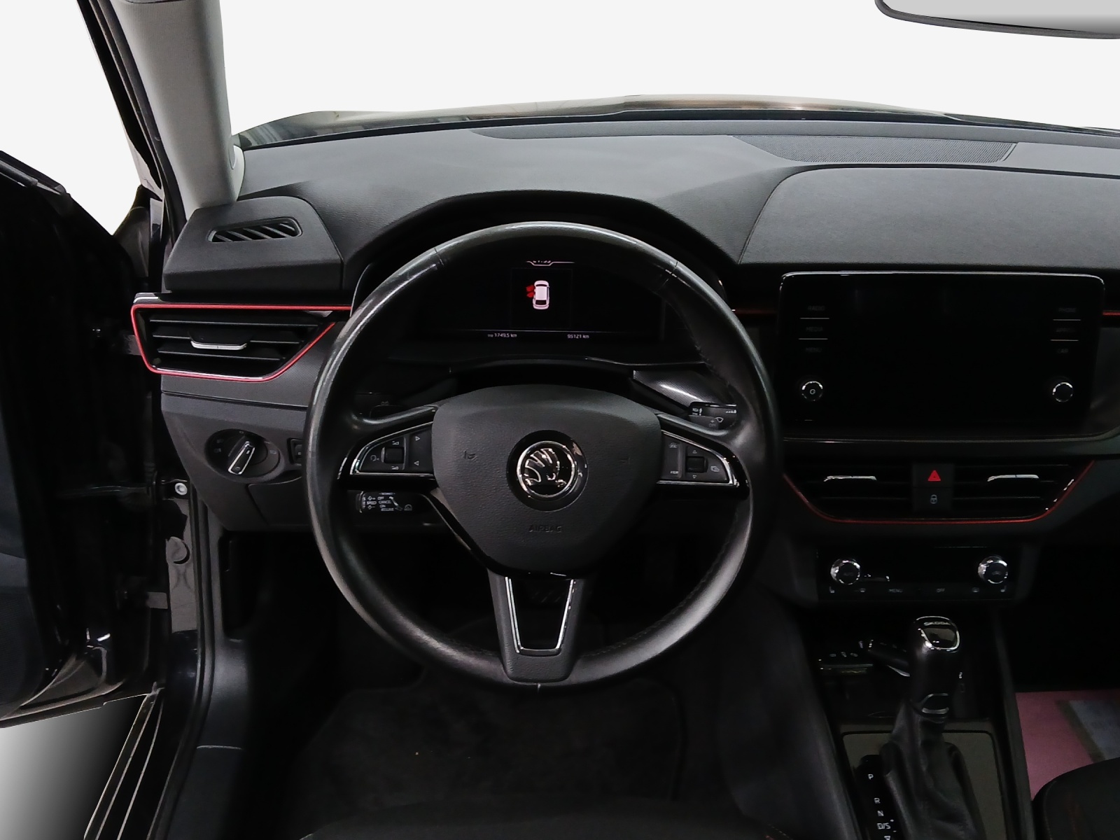 SKODA Scala 1.5 TSI ACT Ambition DSG-image-9
