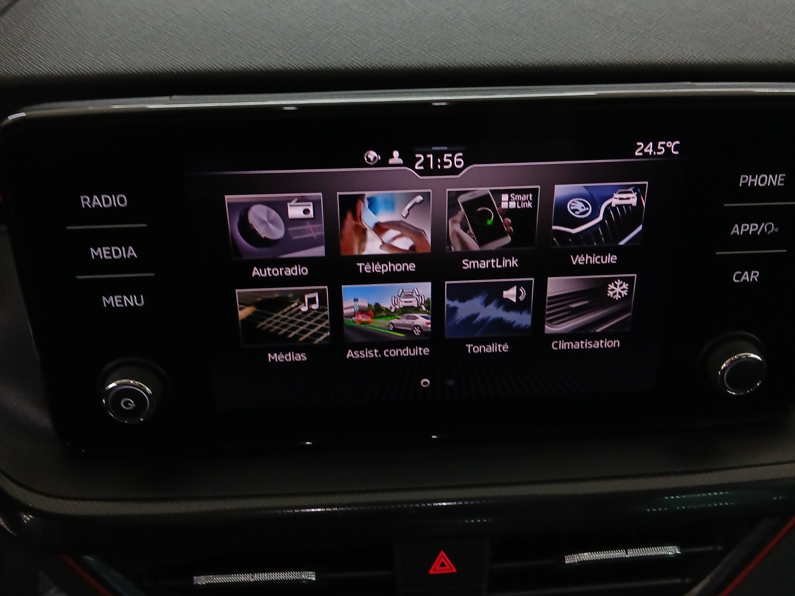 SKODA Scala 1.5 TSI ACT Ambition DSG-image-14