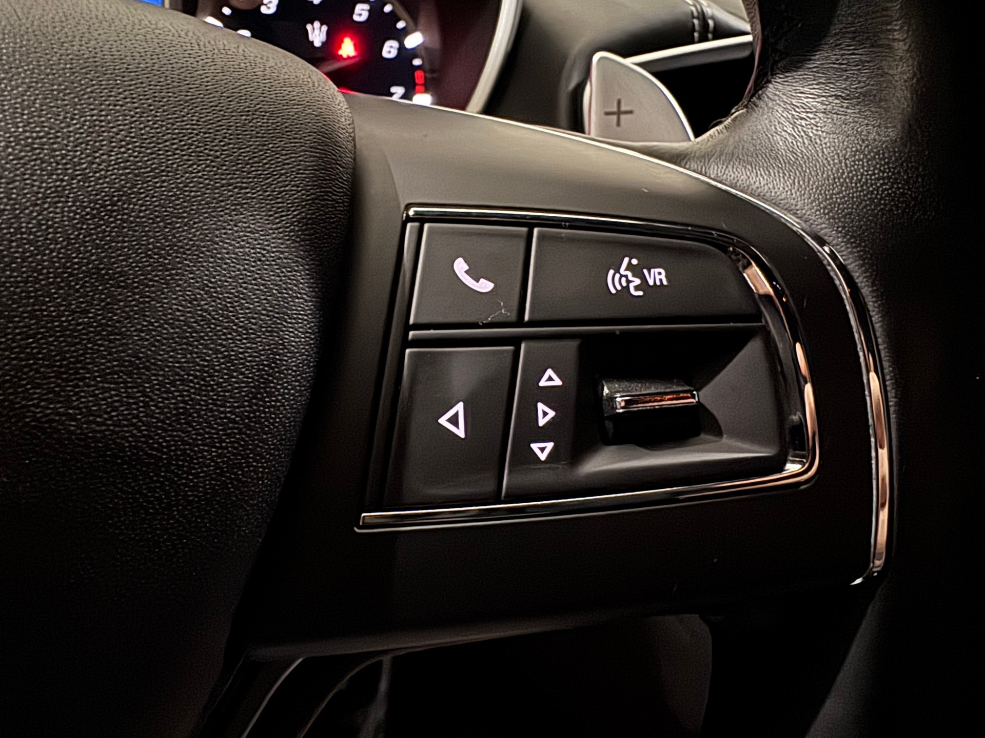 MASERATI Ghibli 3.0 V6 GranLusso Automatica-image-22