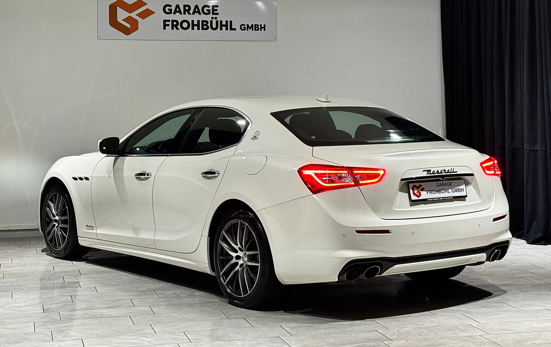MASERATI Ghibli 3.0 V6 GranLusso Automatica-image-4