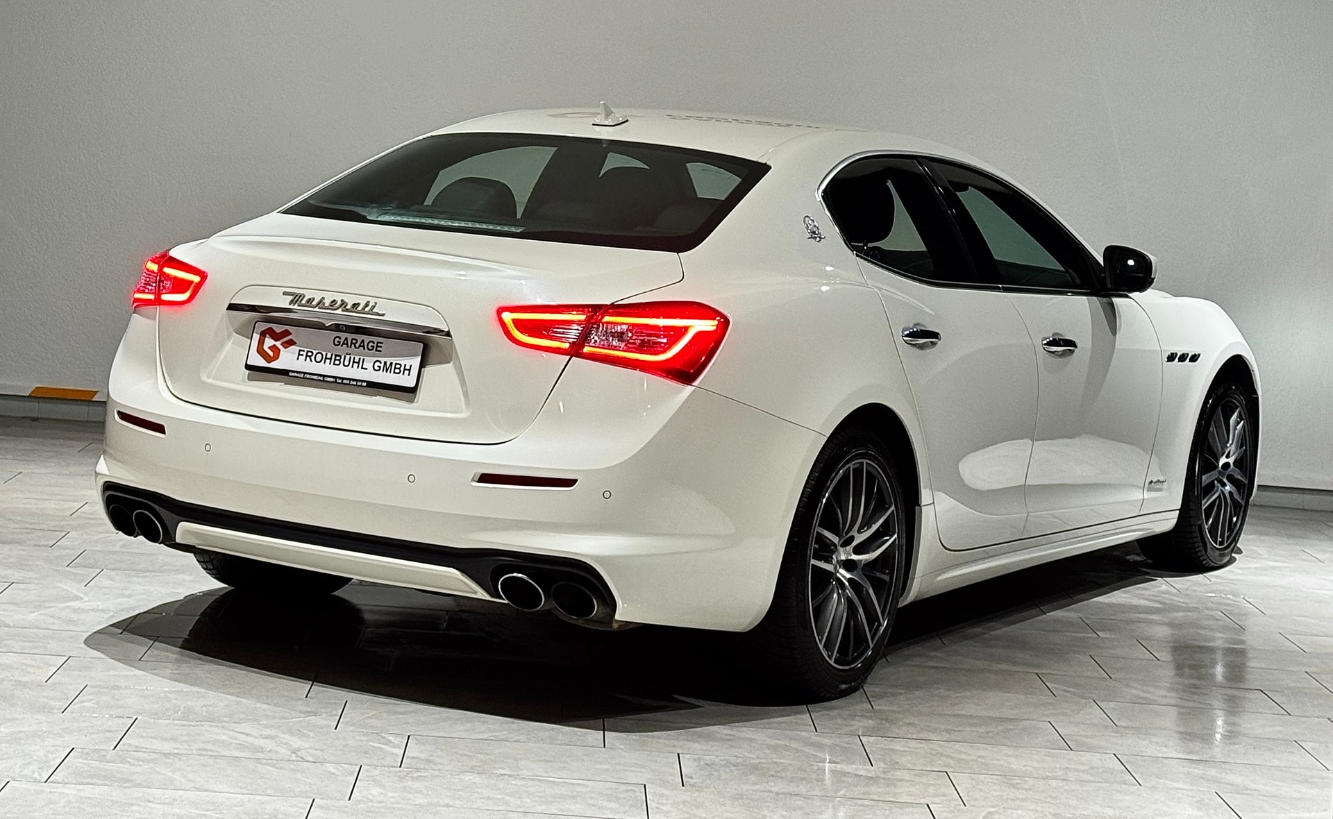 MASERATI Ghibli 3.0 V6 GranLusso Automatica-image-3