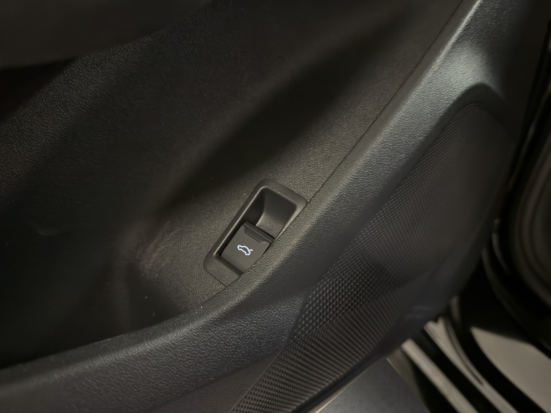 AUDI A5 Avant TFSI quattro 150 kW S tronic-image-19