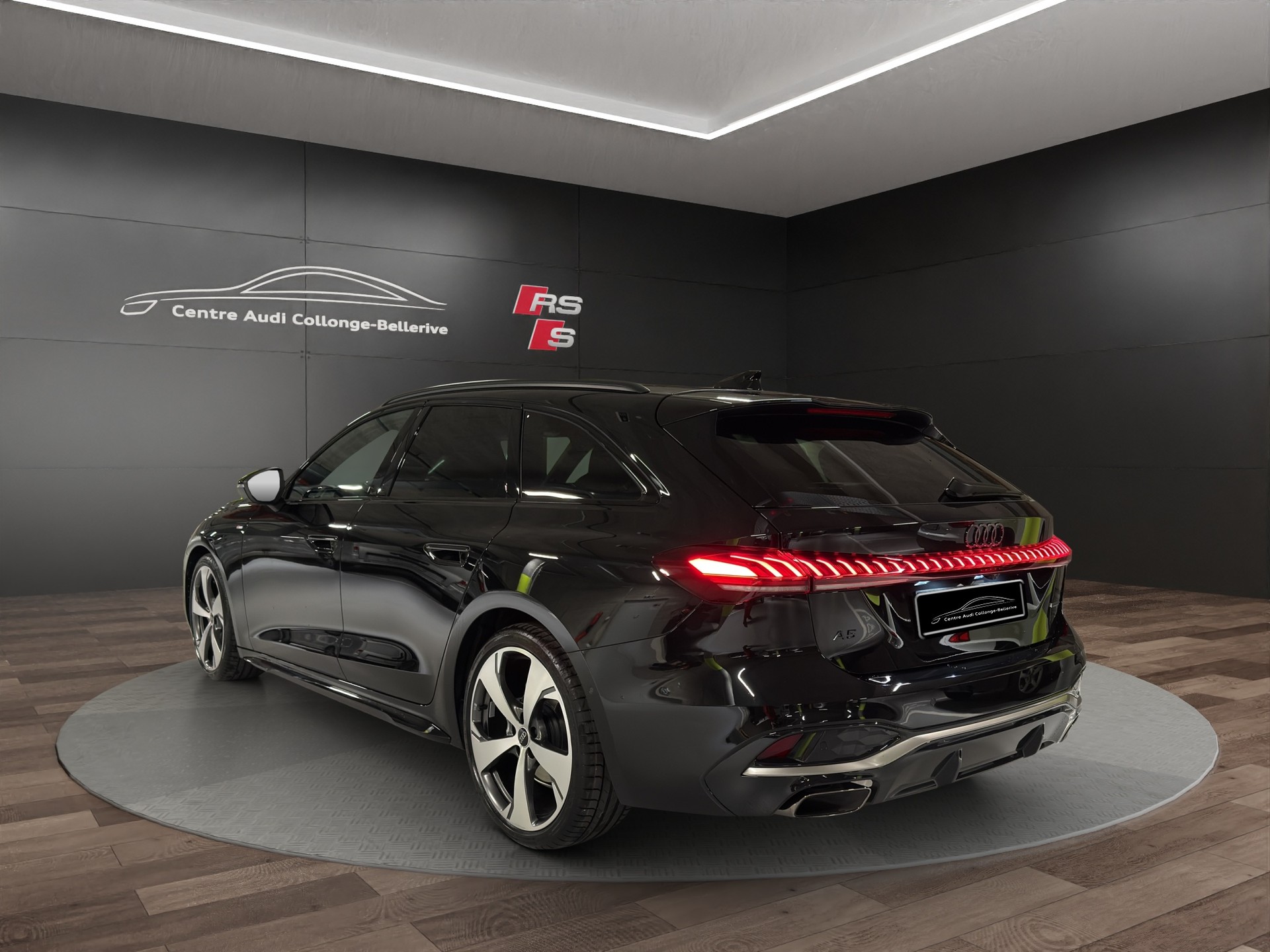 AUDI A5 Avant TFSI quattro 150 kW S tronic-image-3