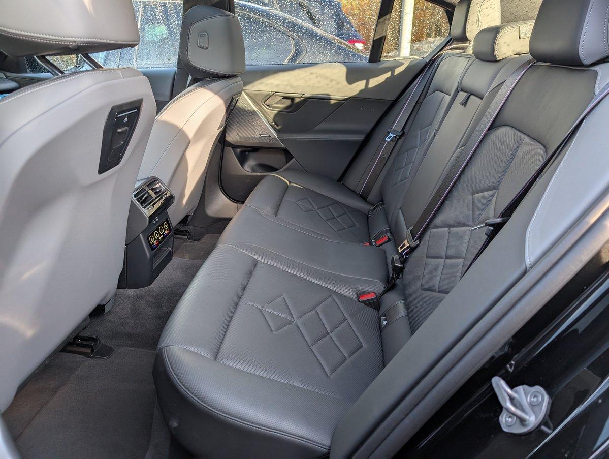 BMW i5 G60 M60 xDrive-image-16