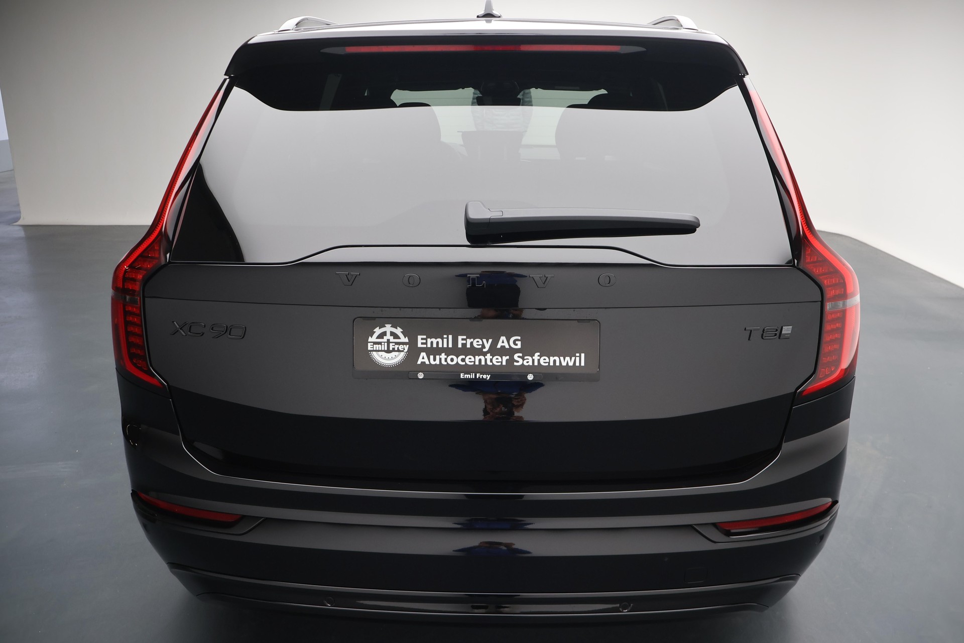 VOLVO XC90 2.0 T8 TE Black Edition eAWD-image-4