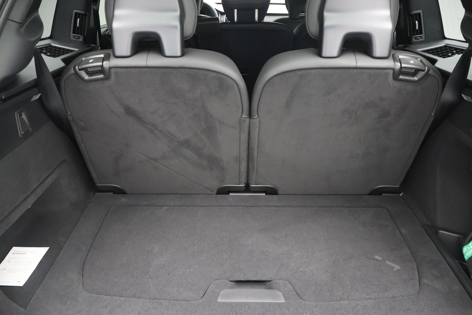 VOLVO XC90 2.0 T8 TE Black Edition eAWD-image-11
