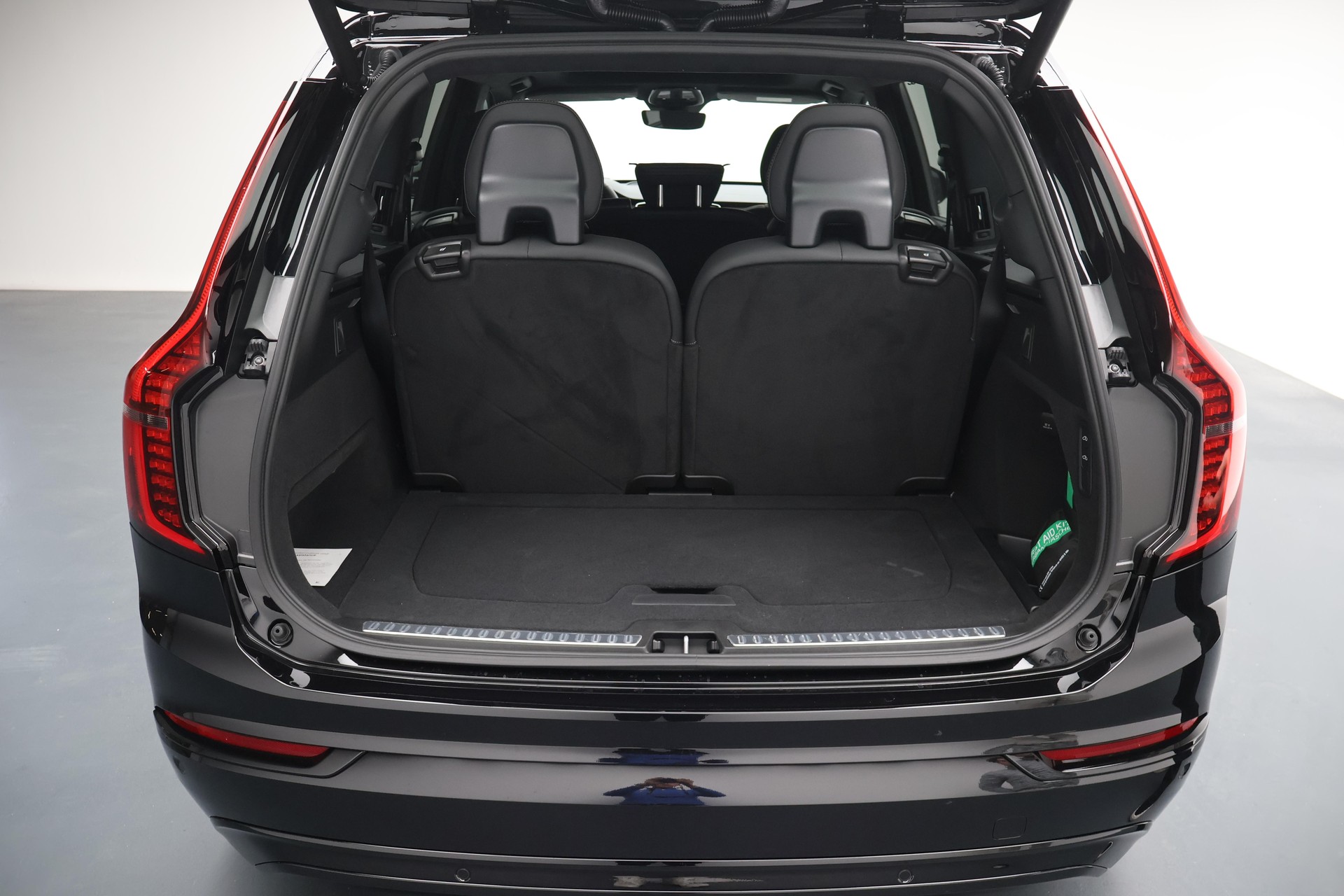 VOLVO XC90 2.0 T8 TE Black Edition eAWD-image-10