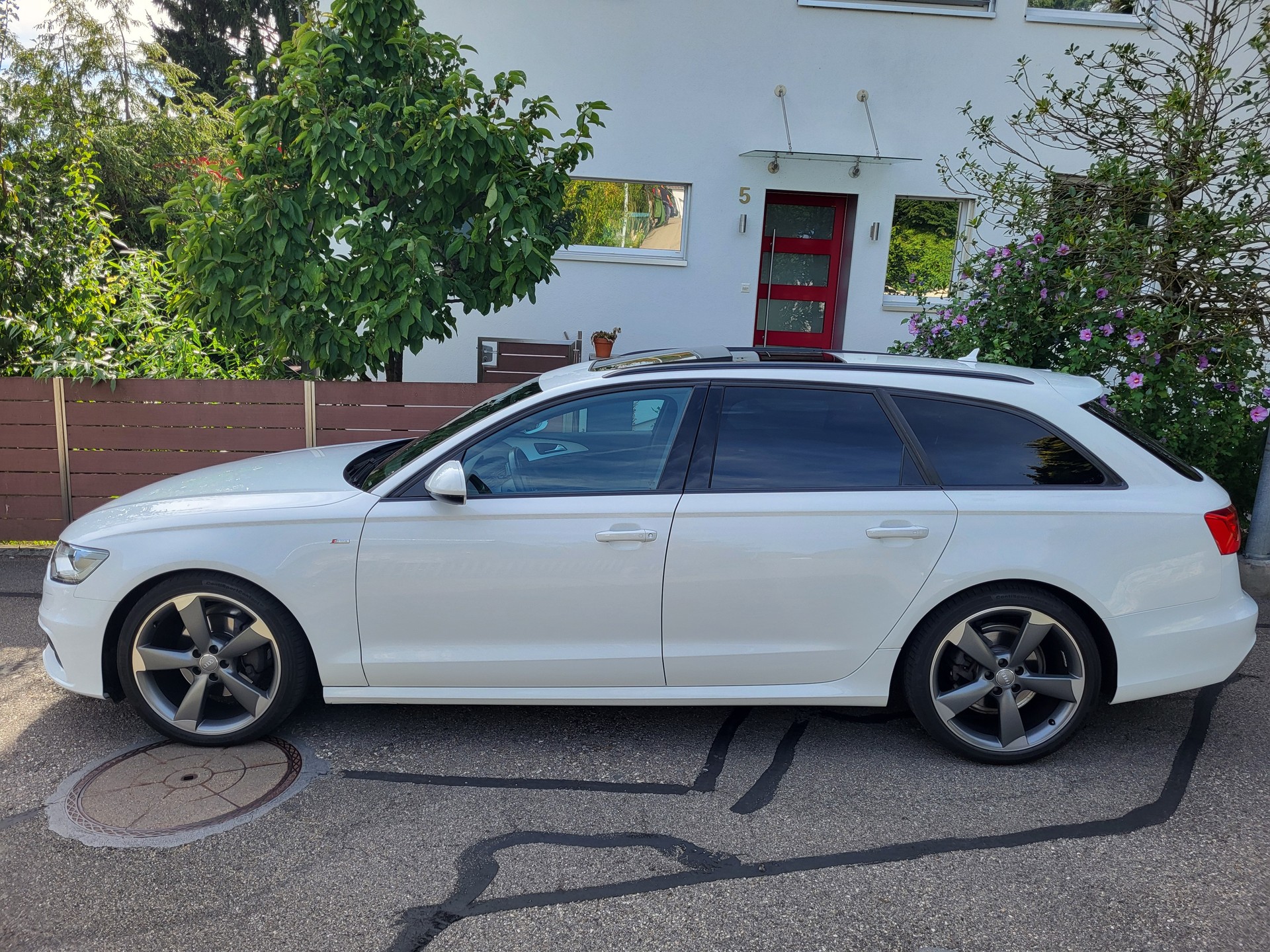 AUDI A6-image-19
